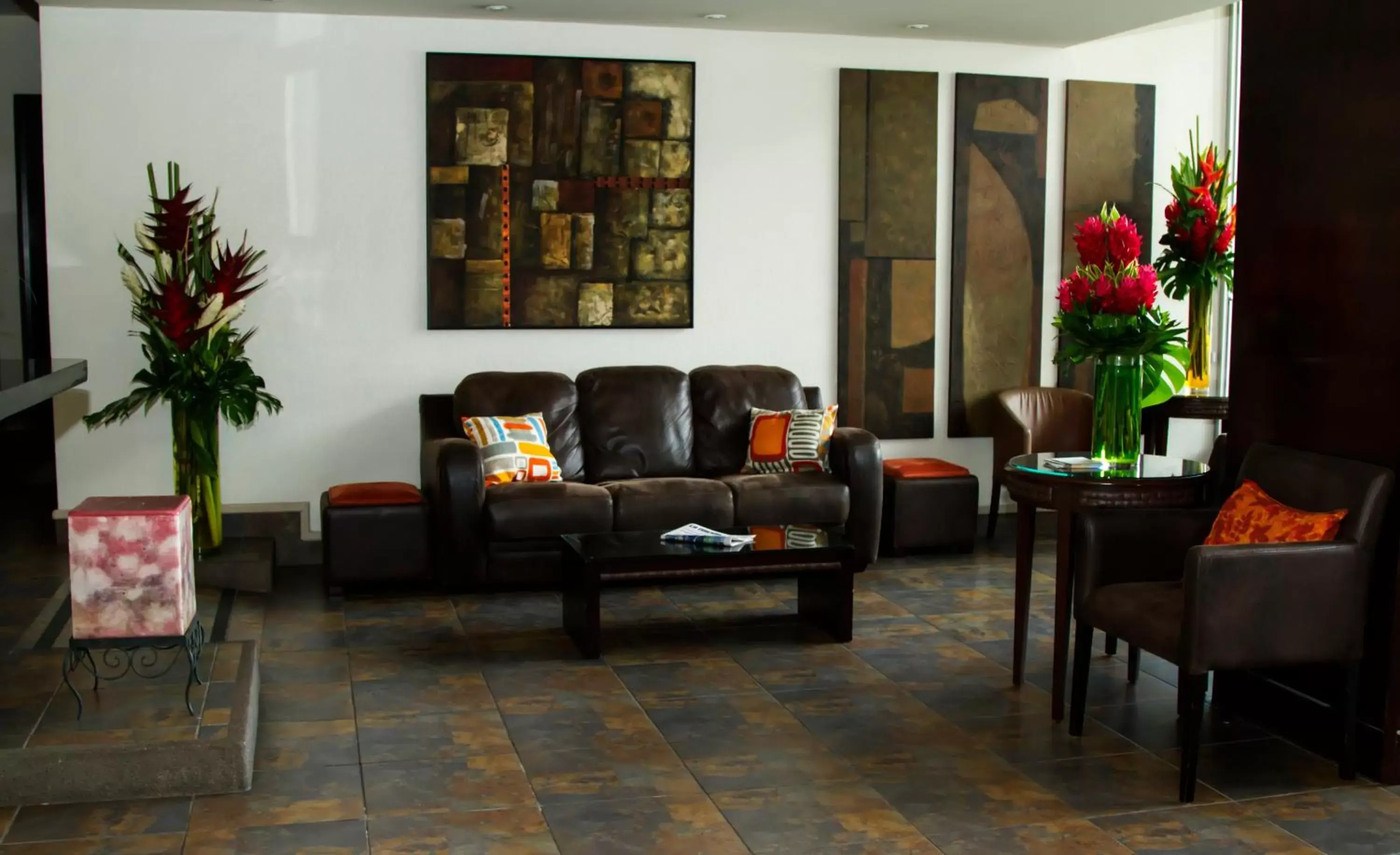 Lobby or reception, Seating Area in Rincon del Valle Hotel & Suites