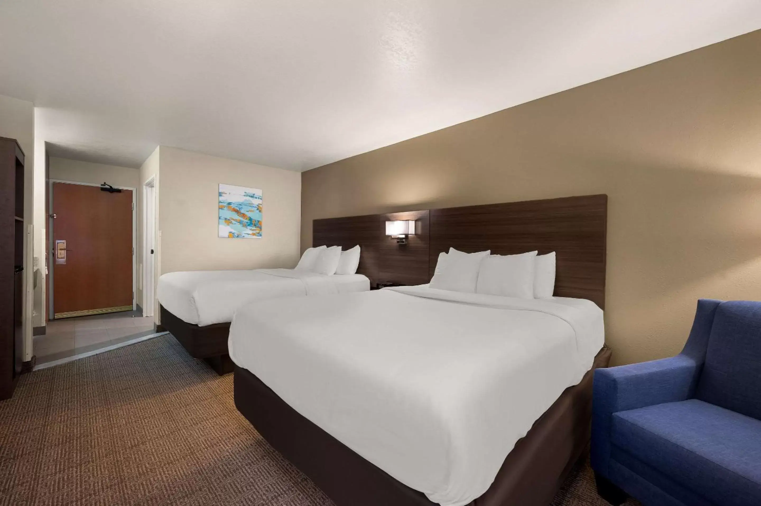 Bedroom, Bed in Comfort Inn & Suites Fenton