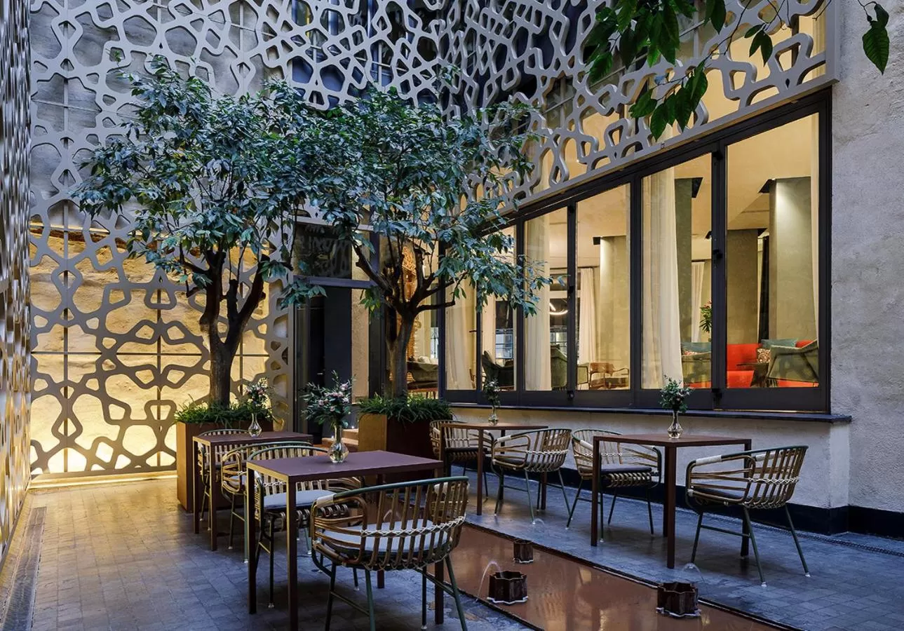 Patio in EME Catedral Mercer Hotel