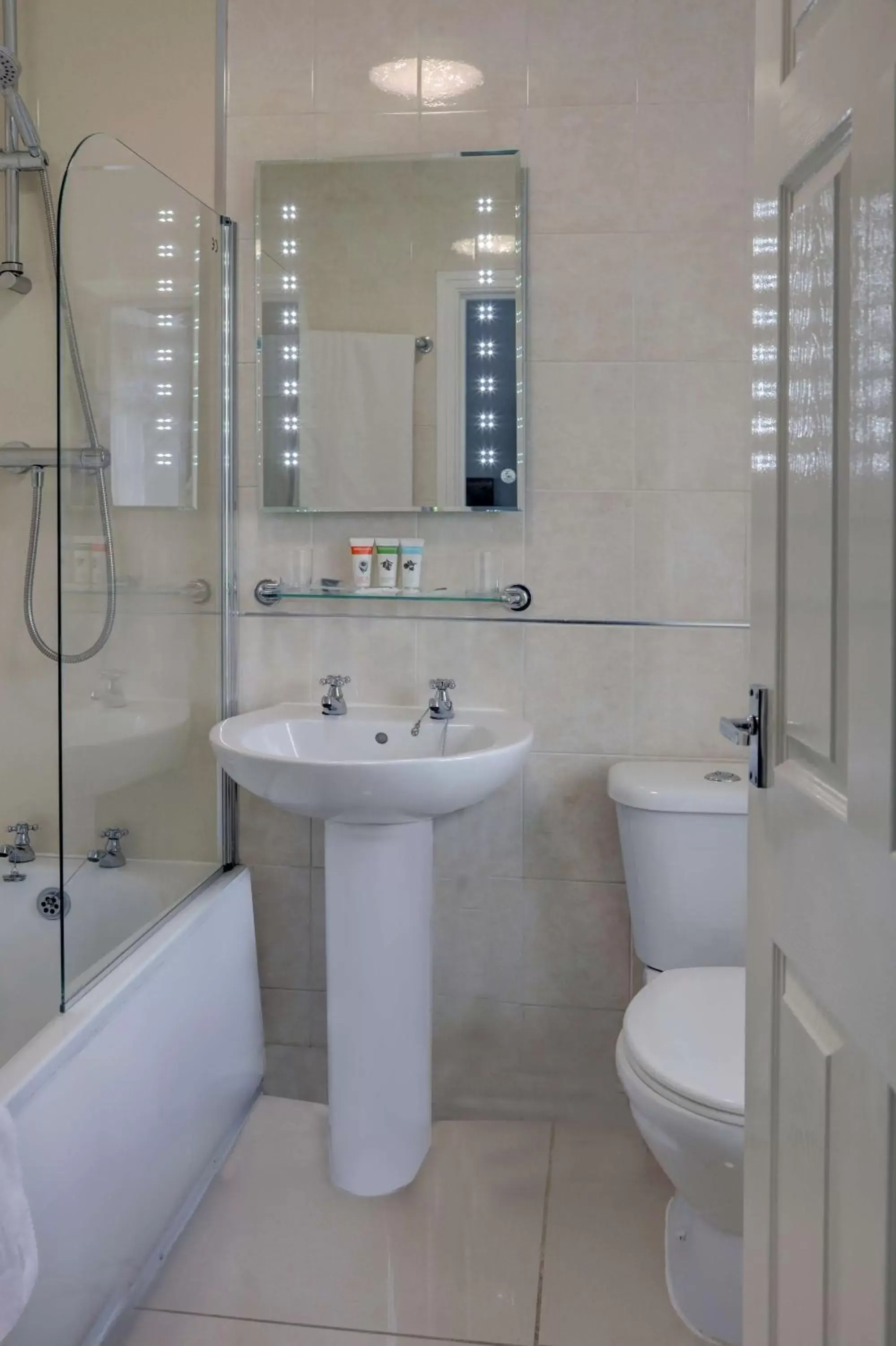 Bathroom in Best Western Bolholt Country Park Hotel