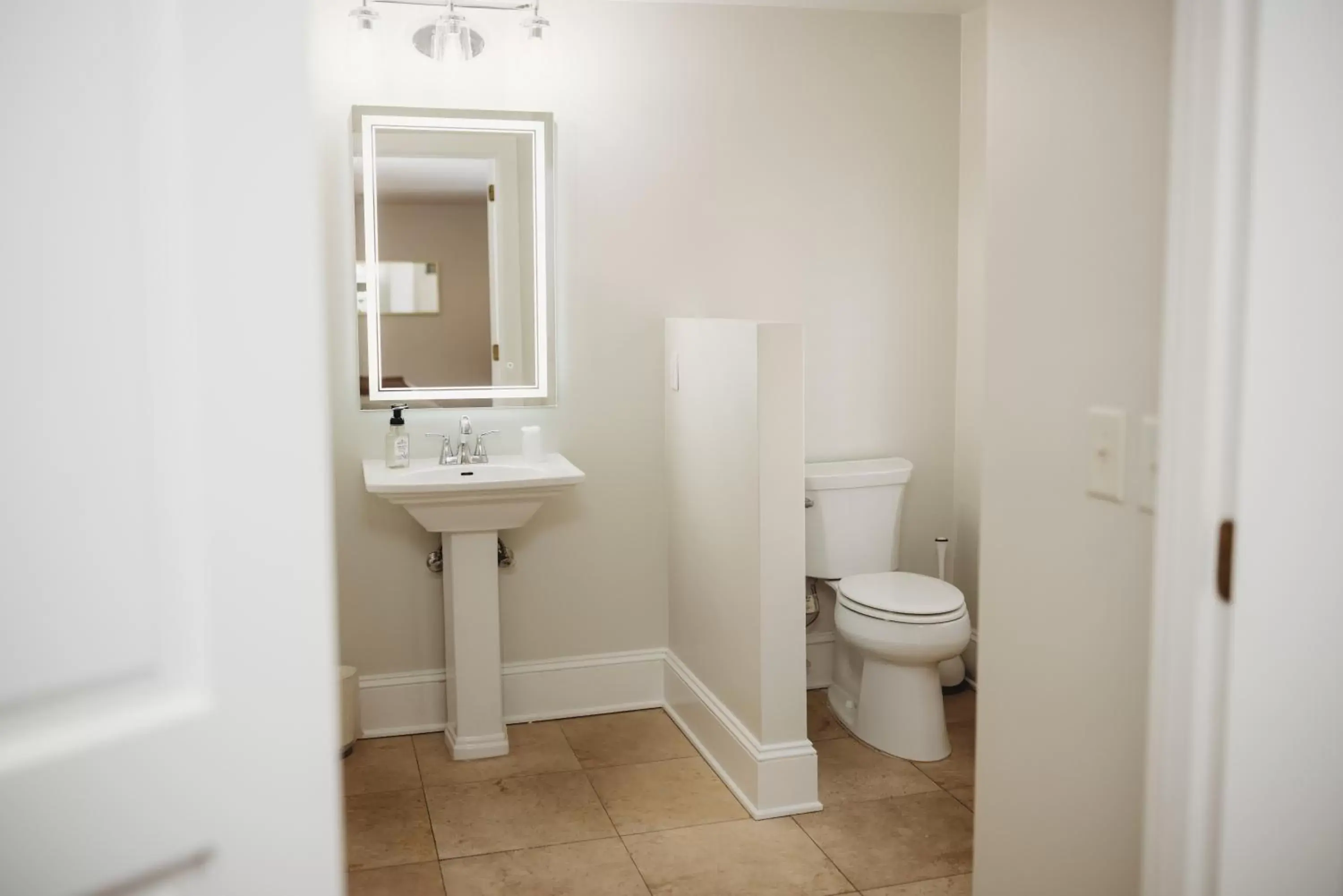 Bathroom in The Jefferson Inn