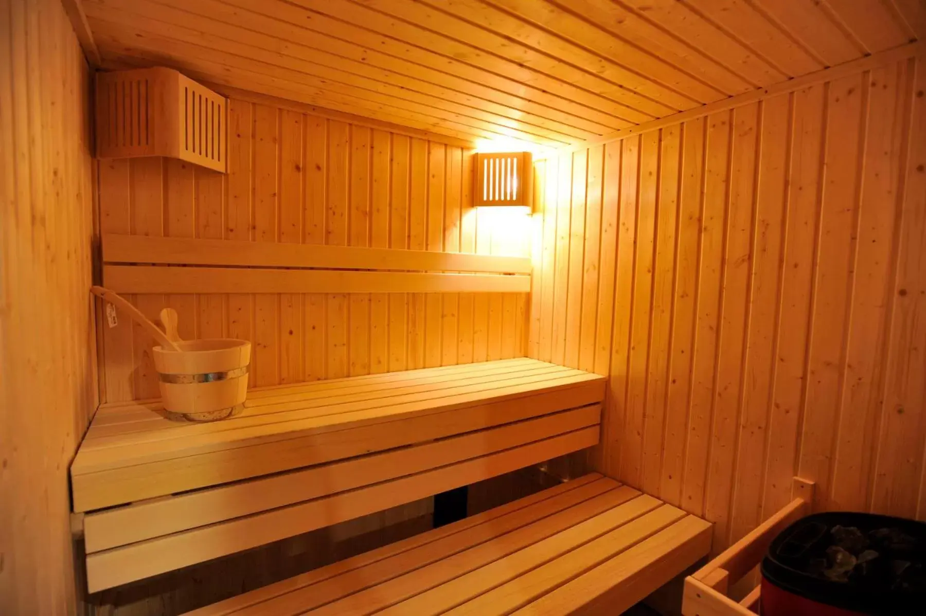 Sauna in The Lensbury Resort