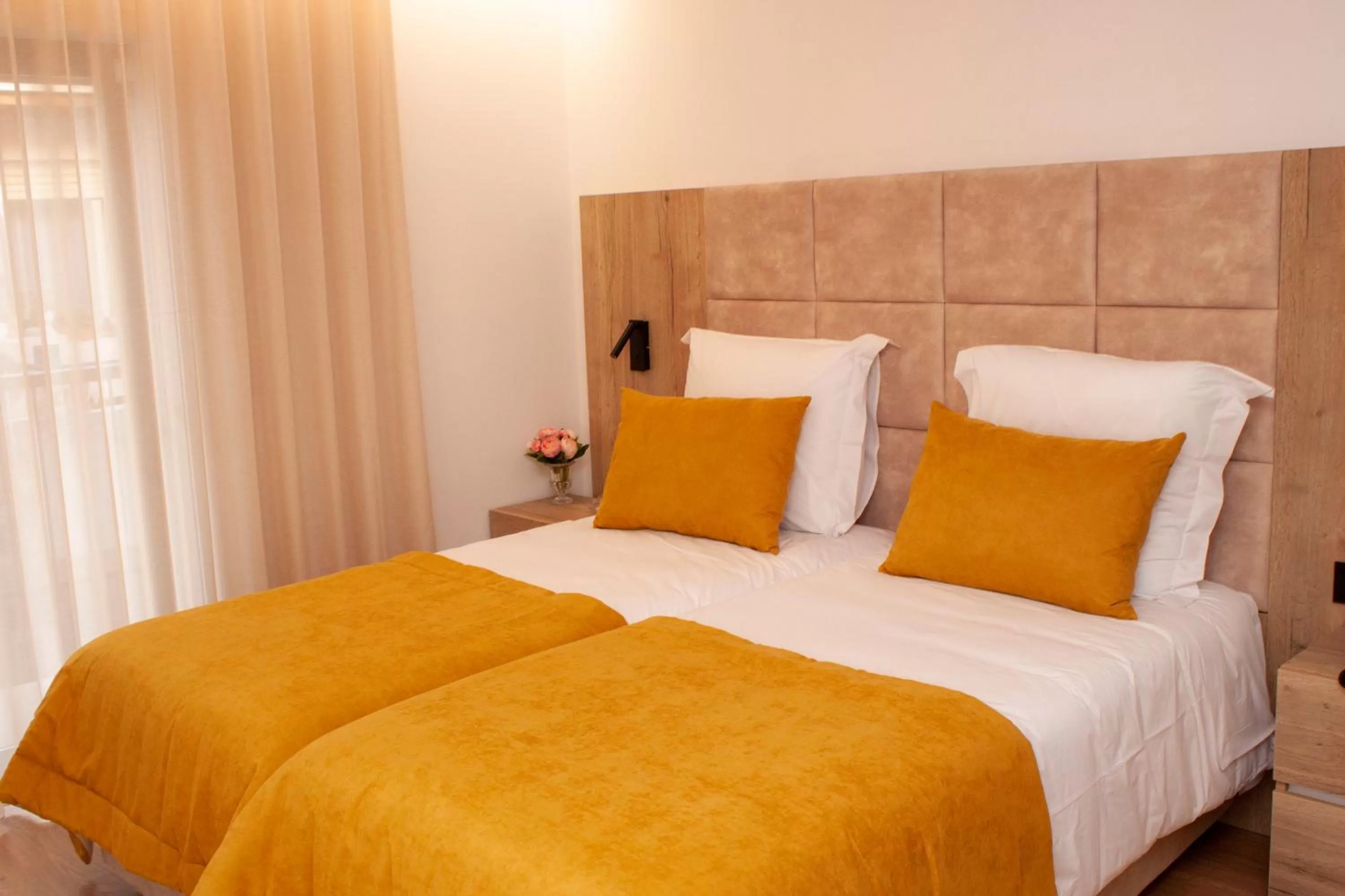 Bed in Coração do Tua Hotel