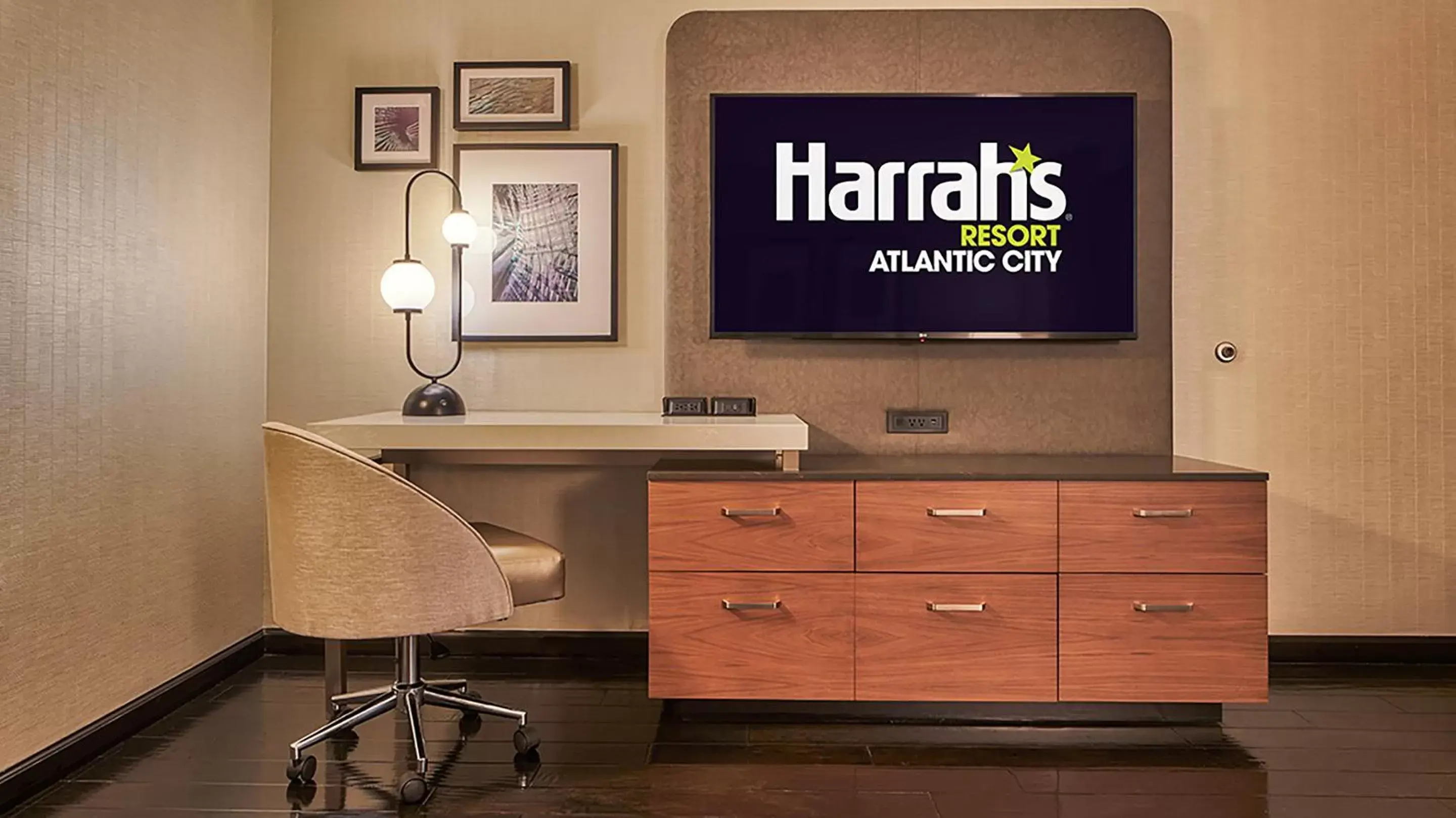 TV/Entertainment Center in Harrah's Resort Atlantic City Hotel & Casino