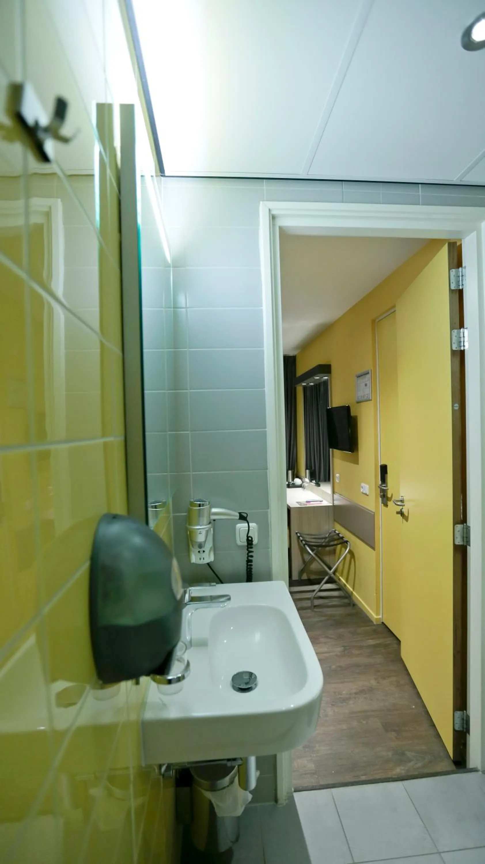 Bathroom in City Hotel Amsterdam