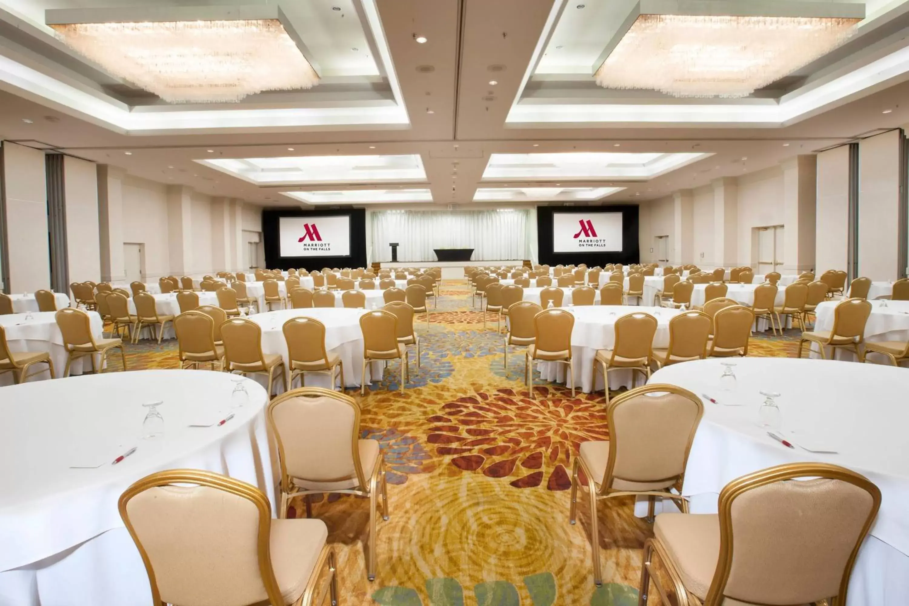 Meeting/conference room in Niagara Falls Marriott on the Falls