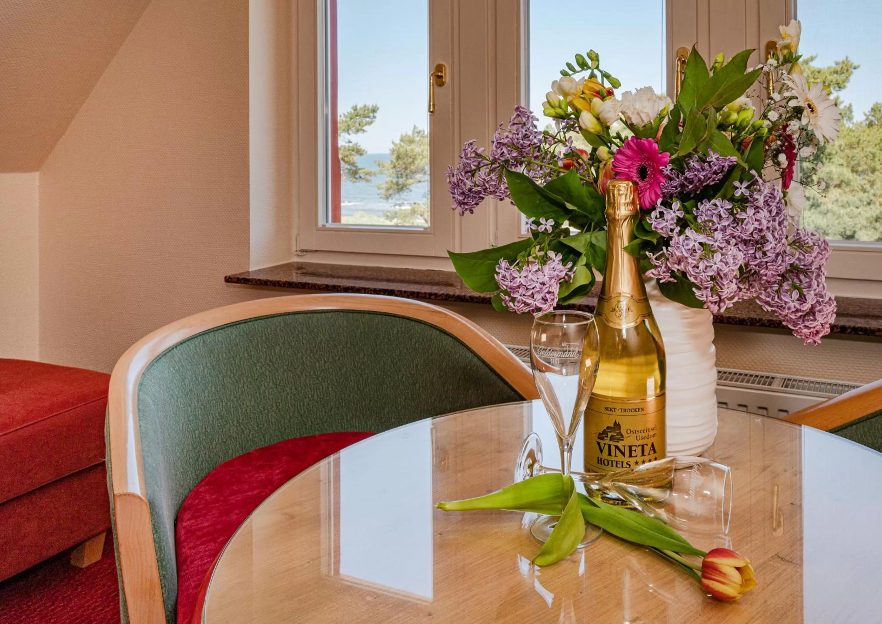 Living room in Vineta Strandhotels