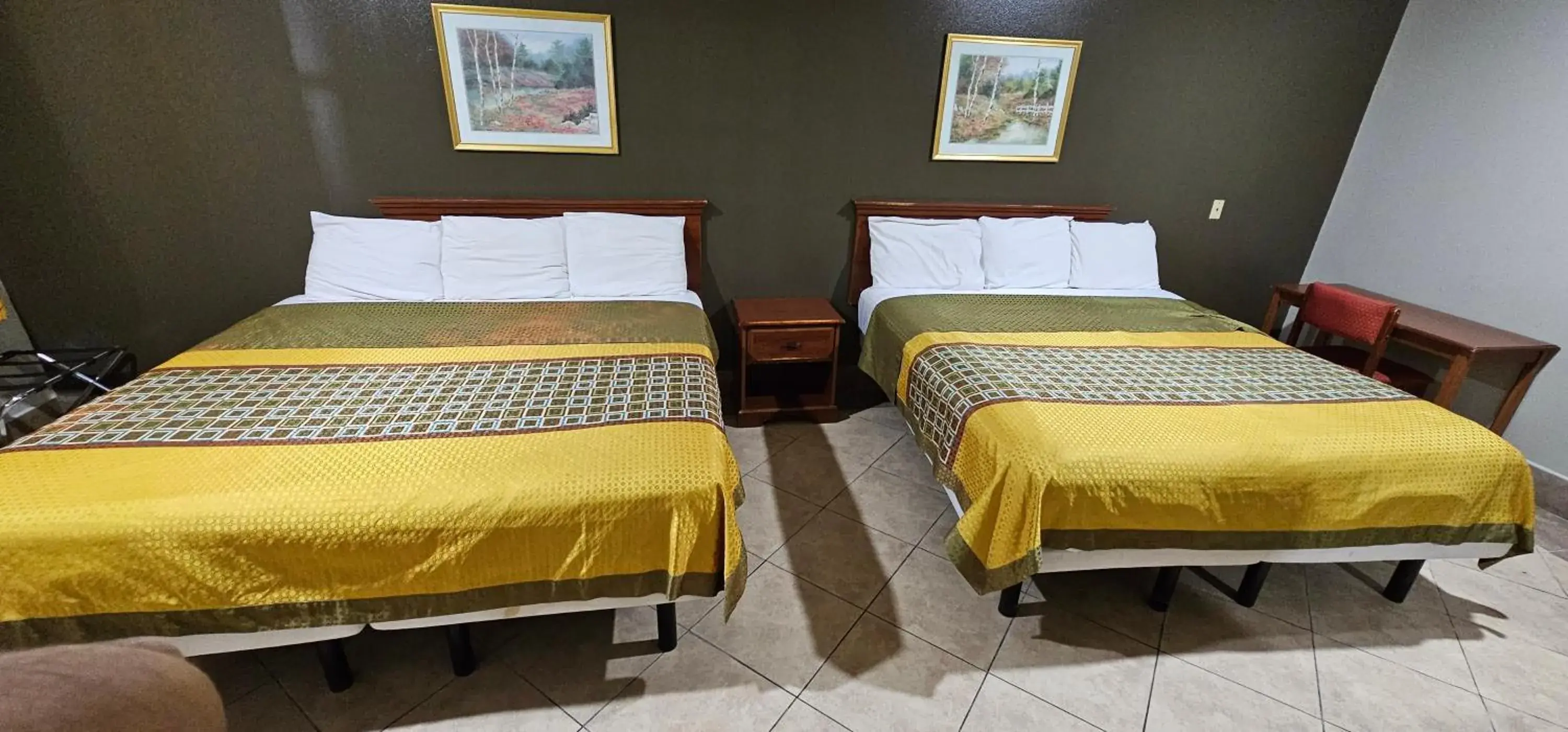 Bed in Texas Inn and Suites RGV