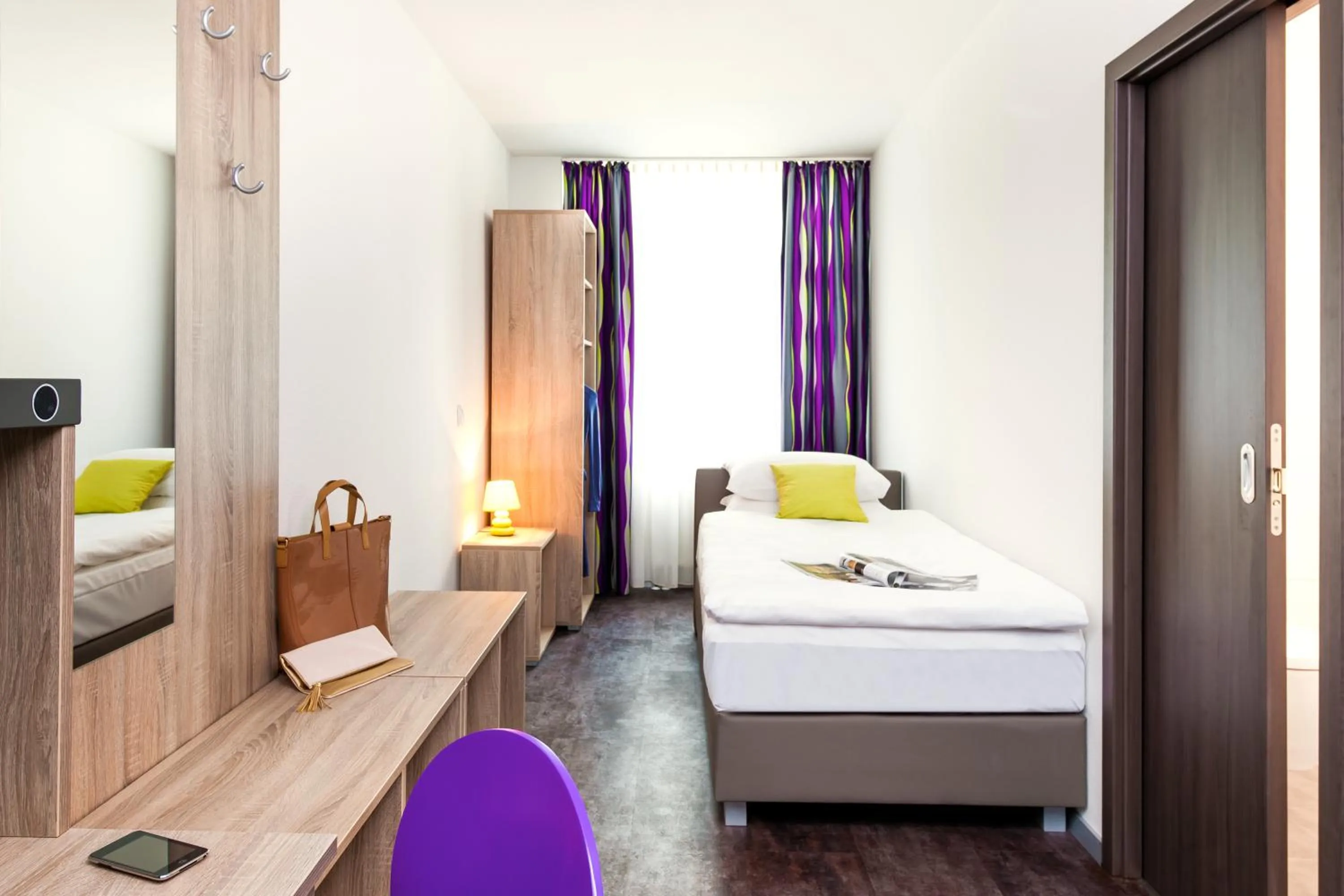 Bedroom, Bed in ibis Styles Arnsberg - Neheim
