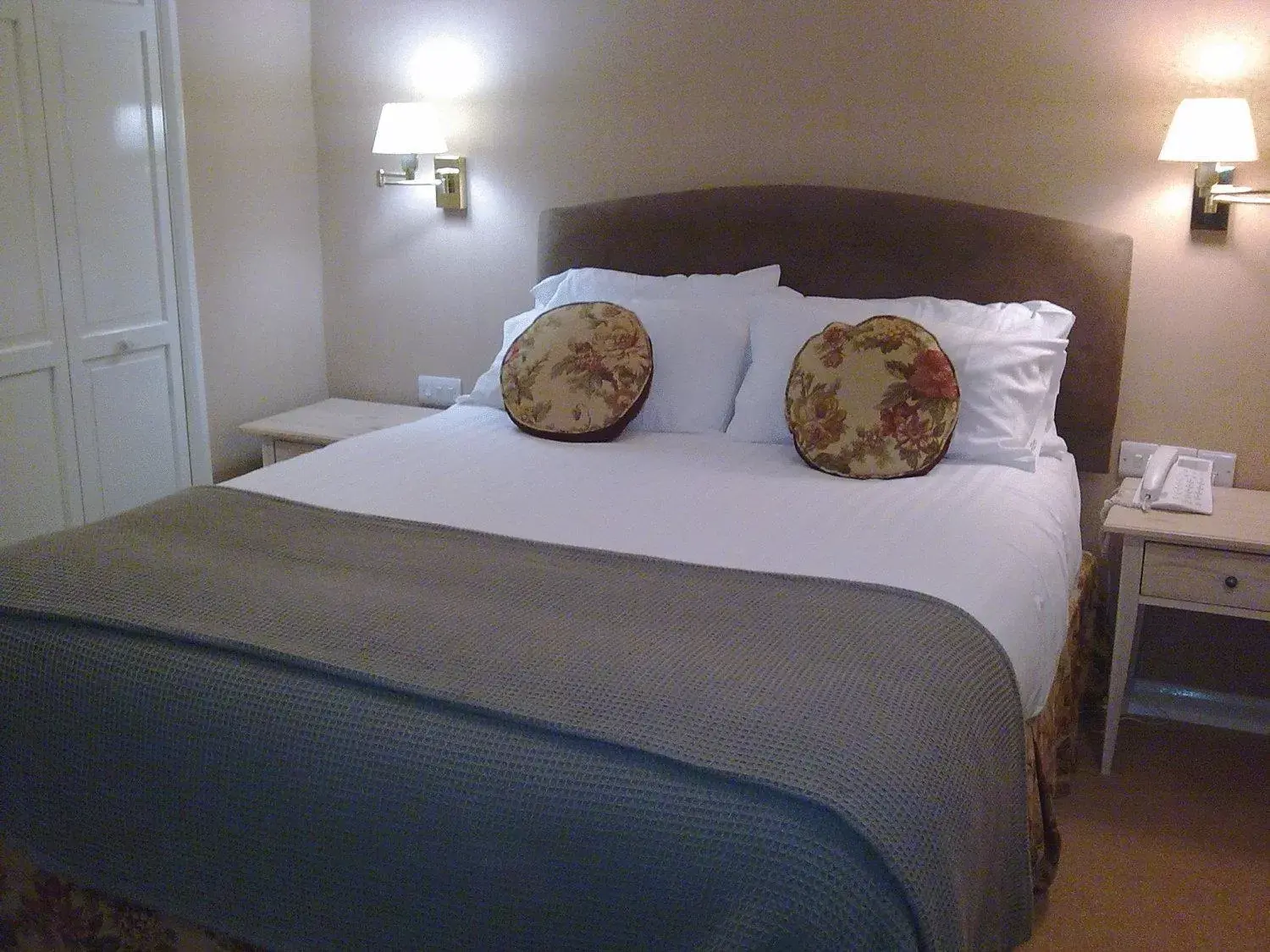 Bed in Donington Manor Hotel