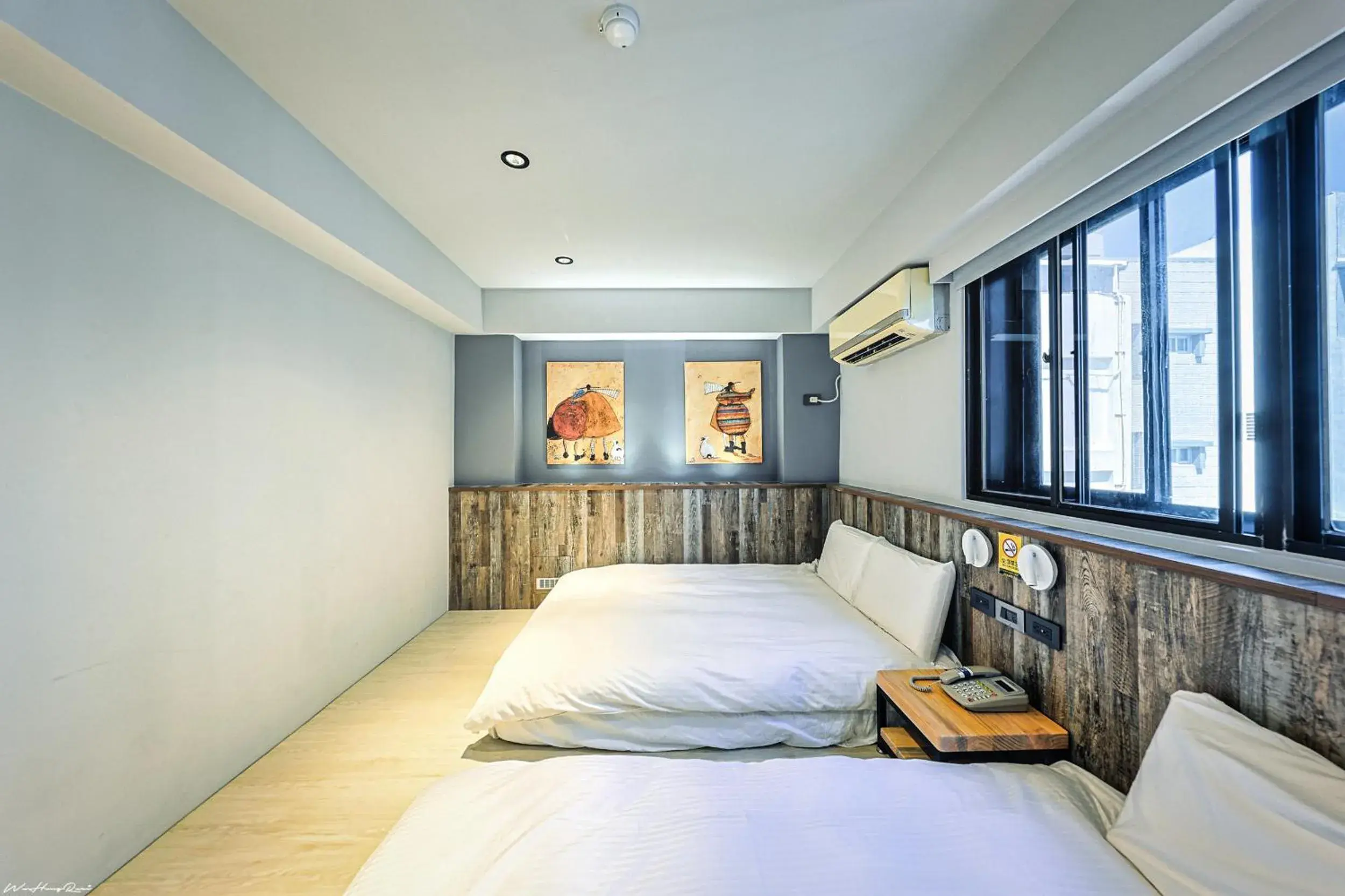 Bed in YESHOME HOTEL