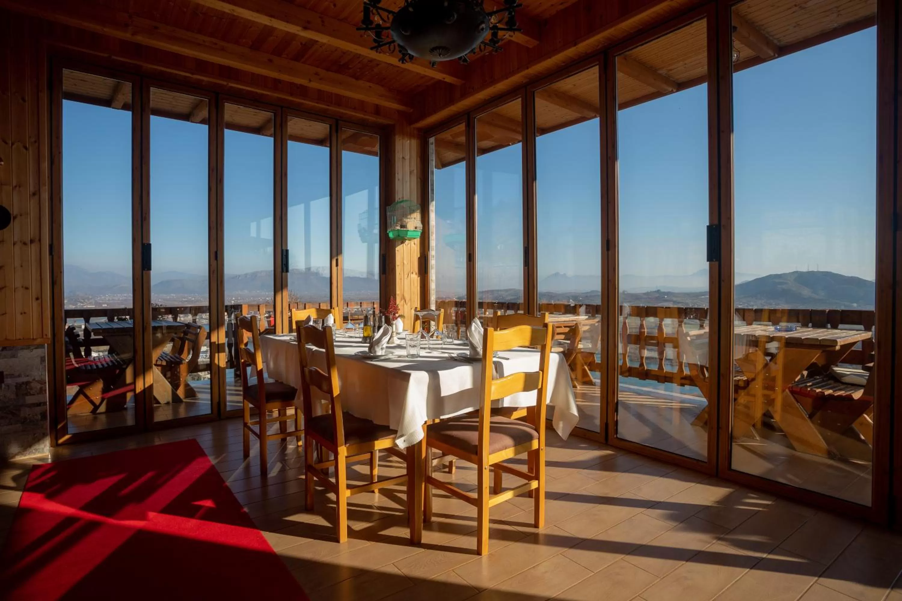 Restaurant/Places to Eat in OLD HOUSE