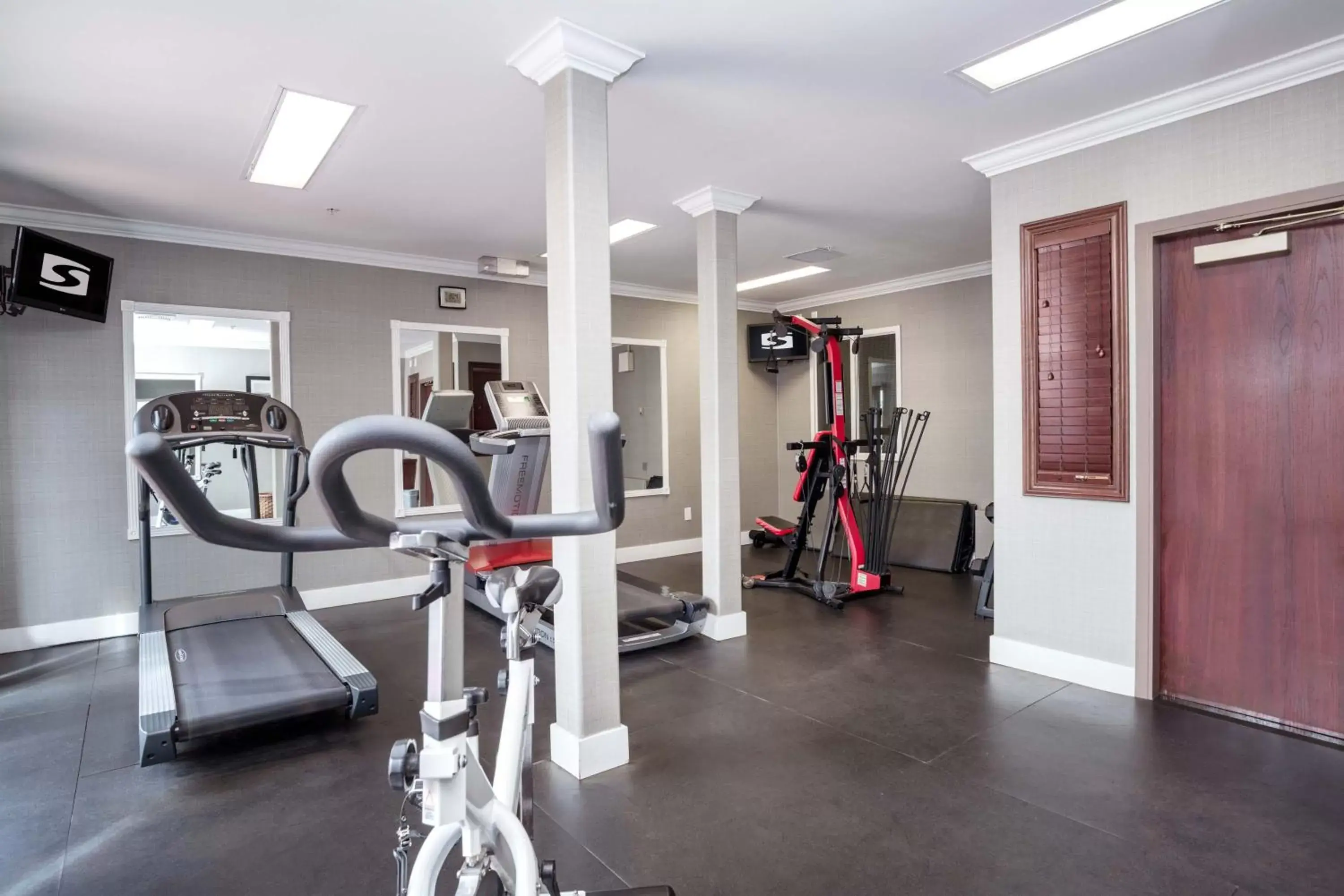 Fitness centre/facilities, Fitness Center/Facilities in Sandman Hotel Saskatoon