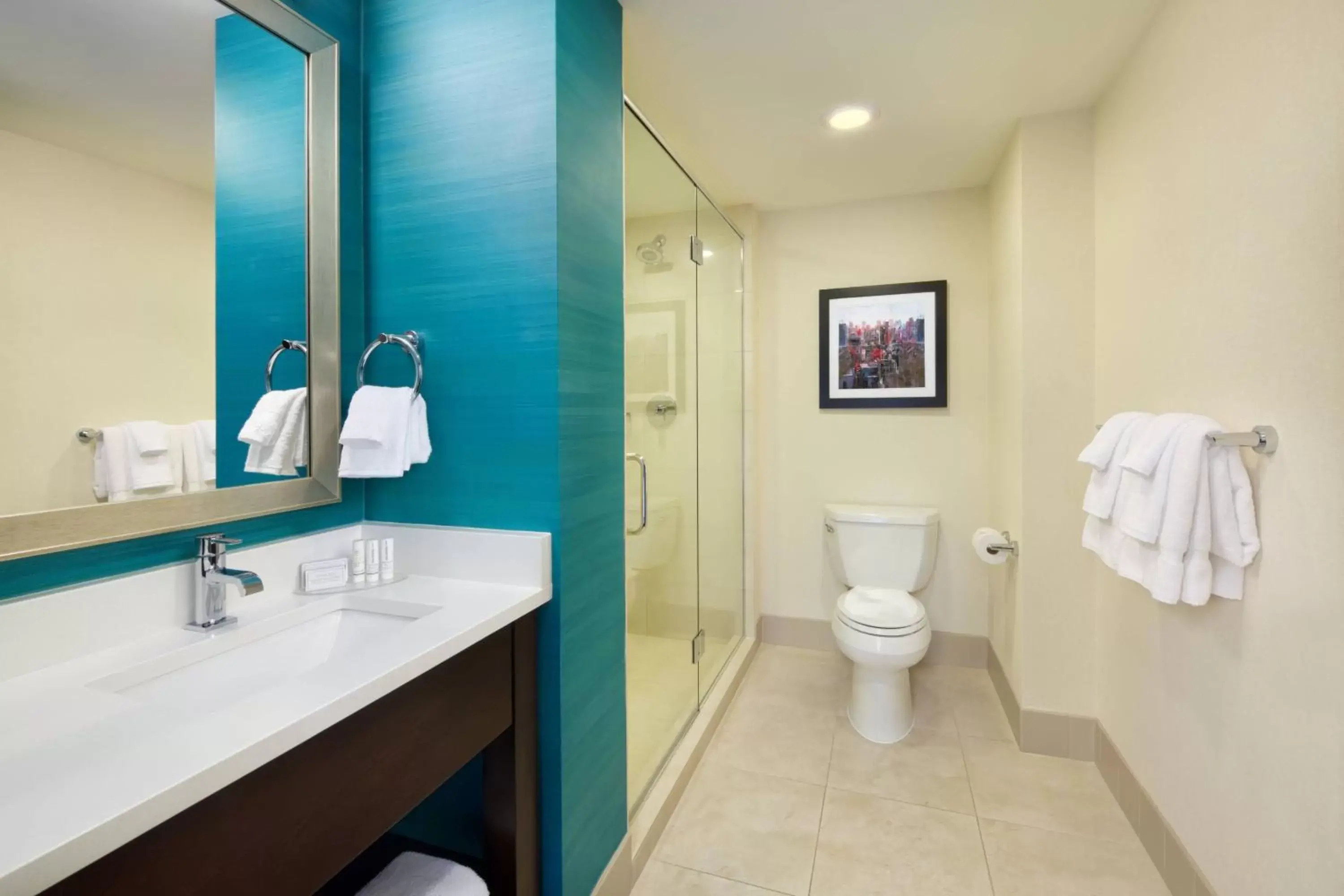 Bathroom in Courtyard by Marriott Times Square West