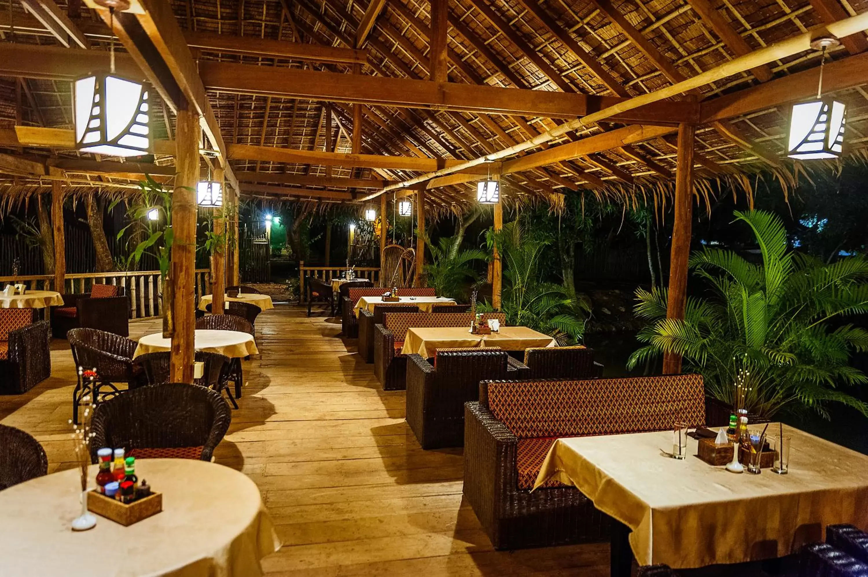 Restaurant/Places to Eat in Sok Sabay Resort