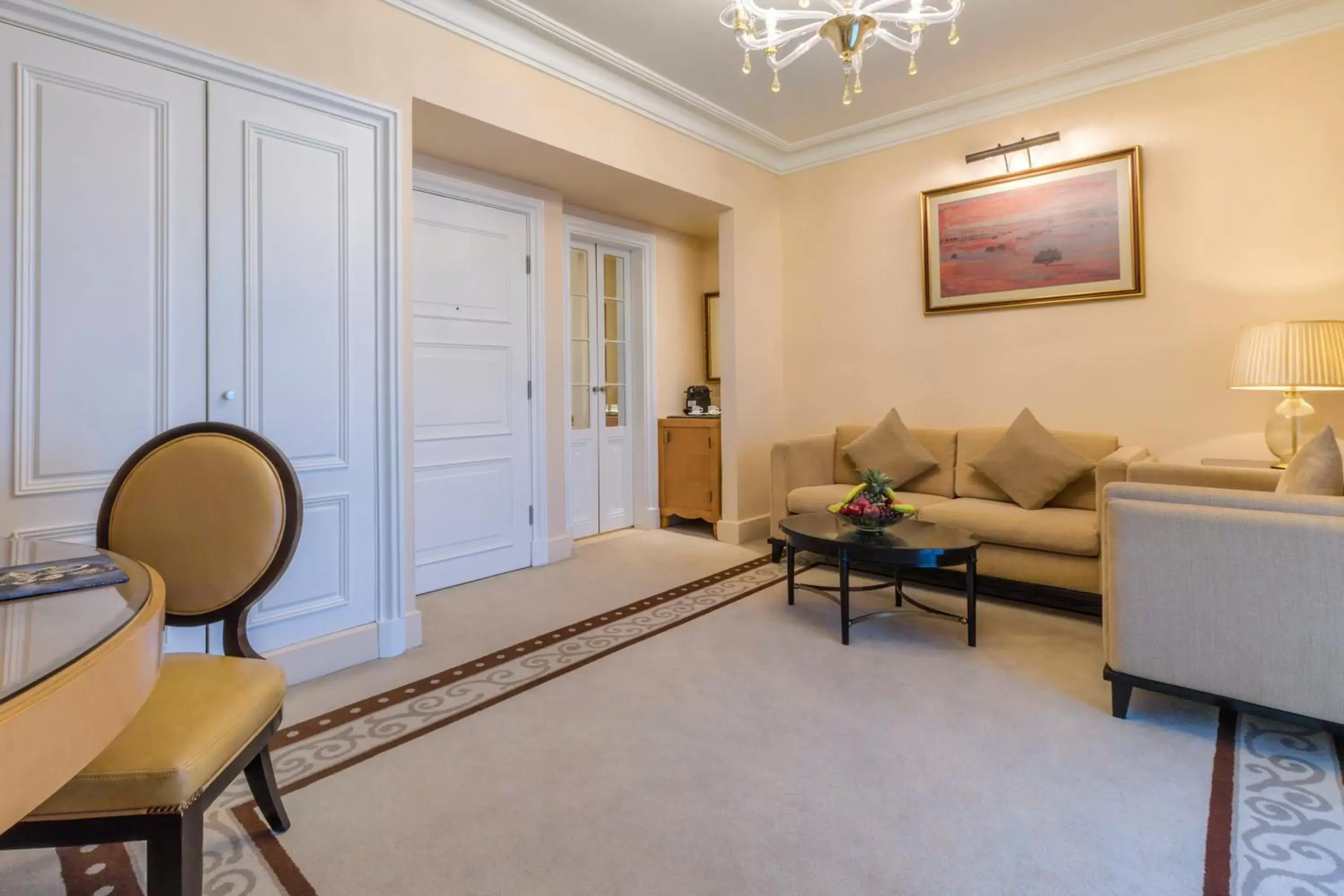 Living room, Seating Area in Kempinski Nile Hotel, Cairo