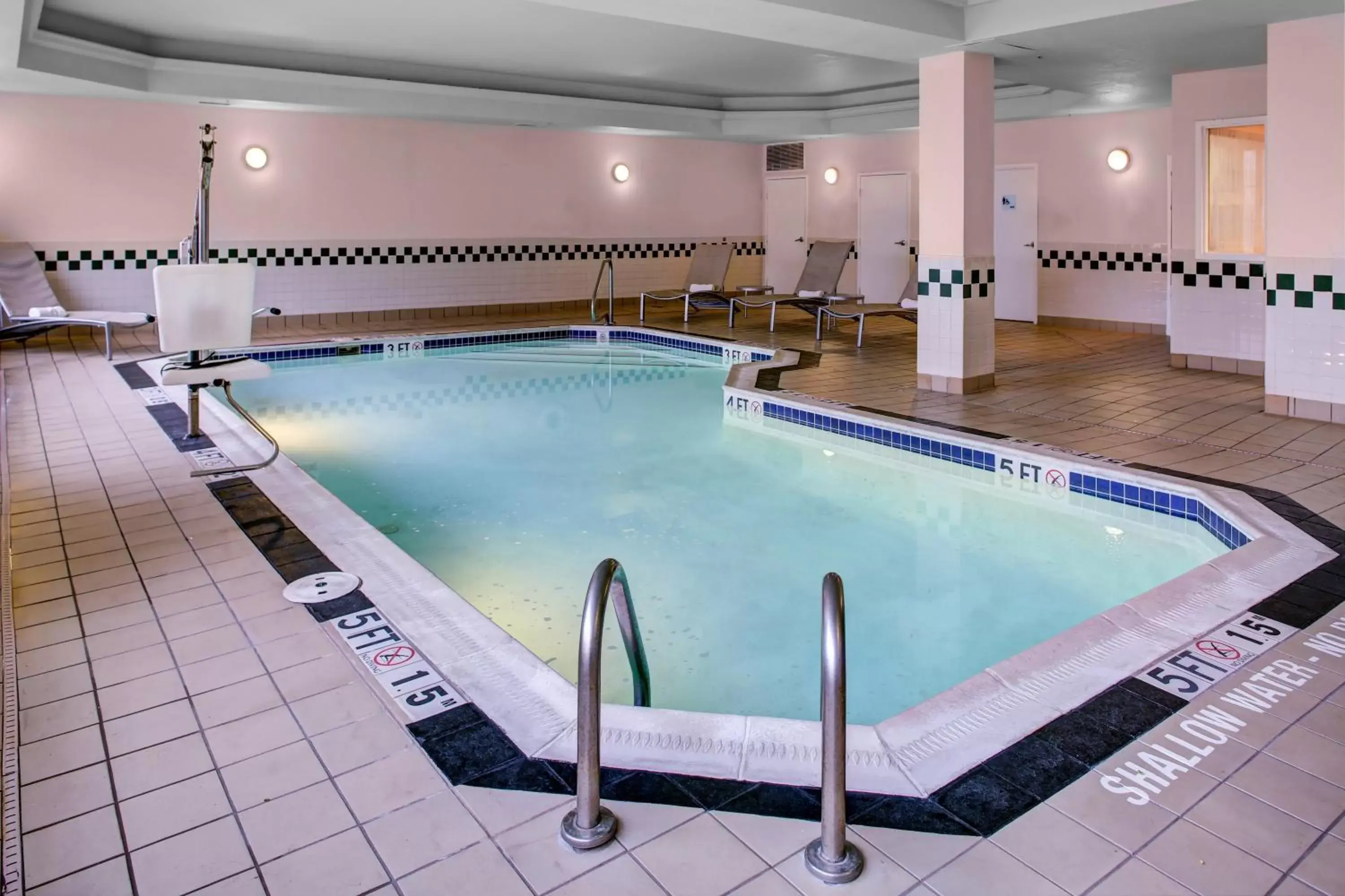 Swimming Pool in Holiday Inn Express Hotel & Suites Pittsburgh-South Side, an IHG Hotel
