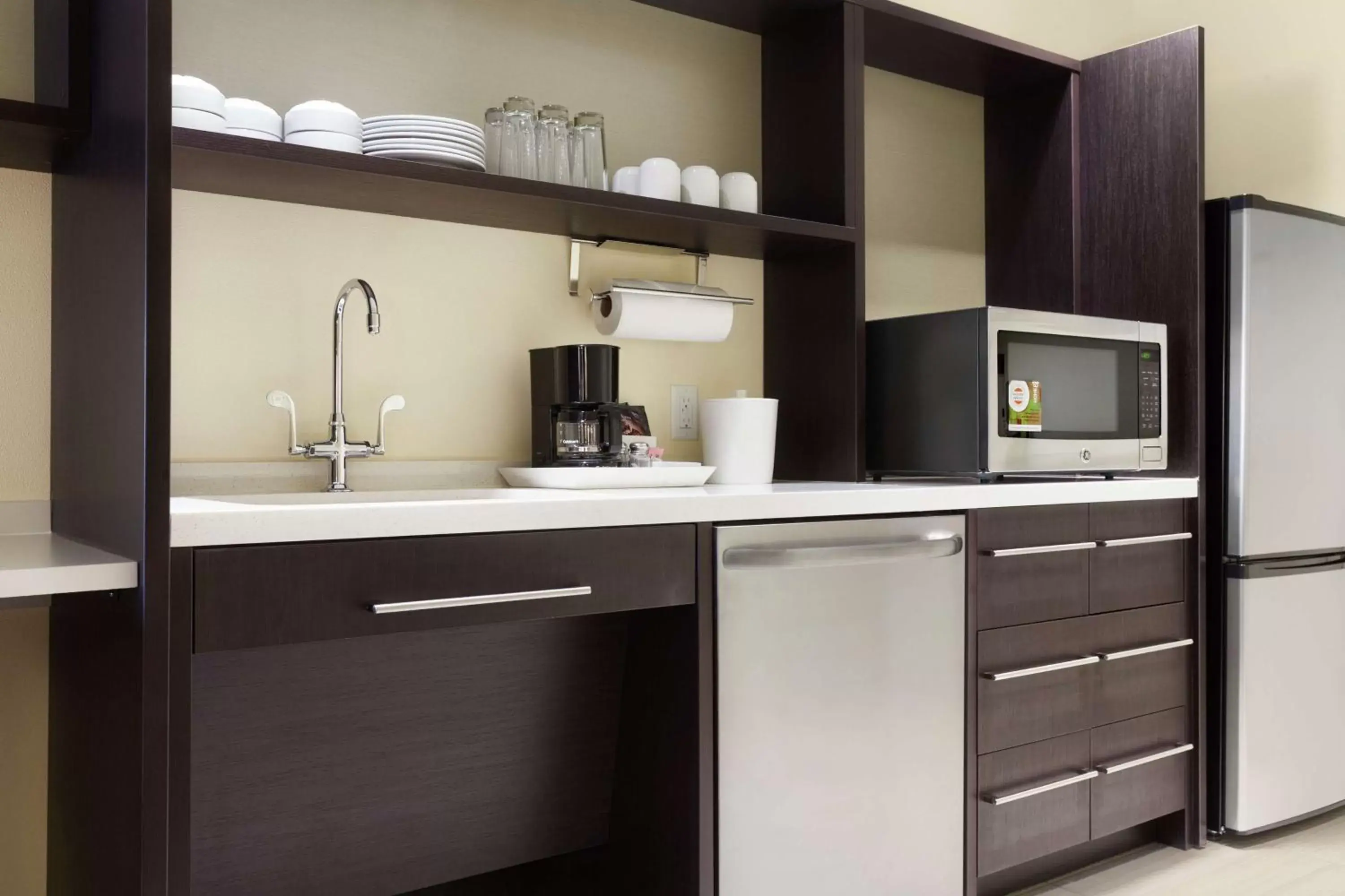Kitchen or kitchenette, Kitchen/Kitchenette in Home2 Suites by Hilton San Angelo