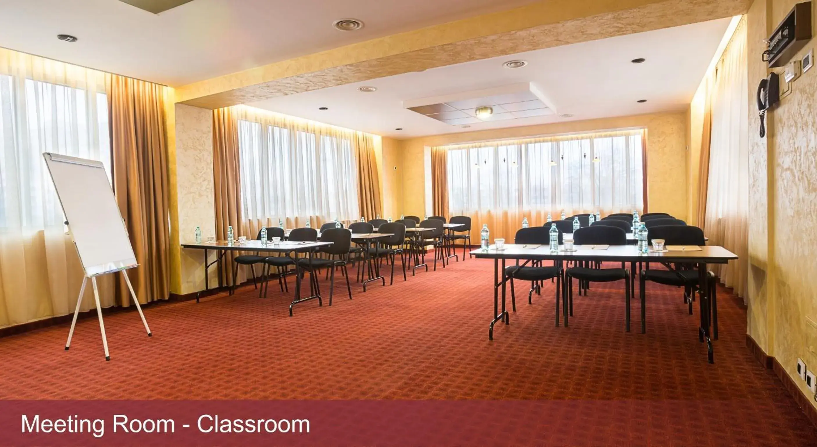 Meeting/conference room in INTER BUSINESS Bucharest