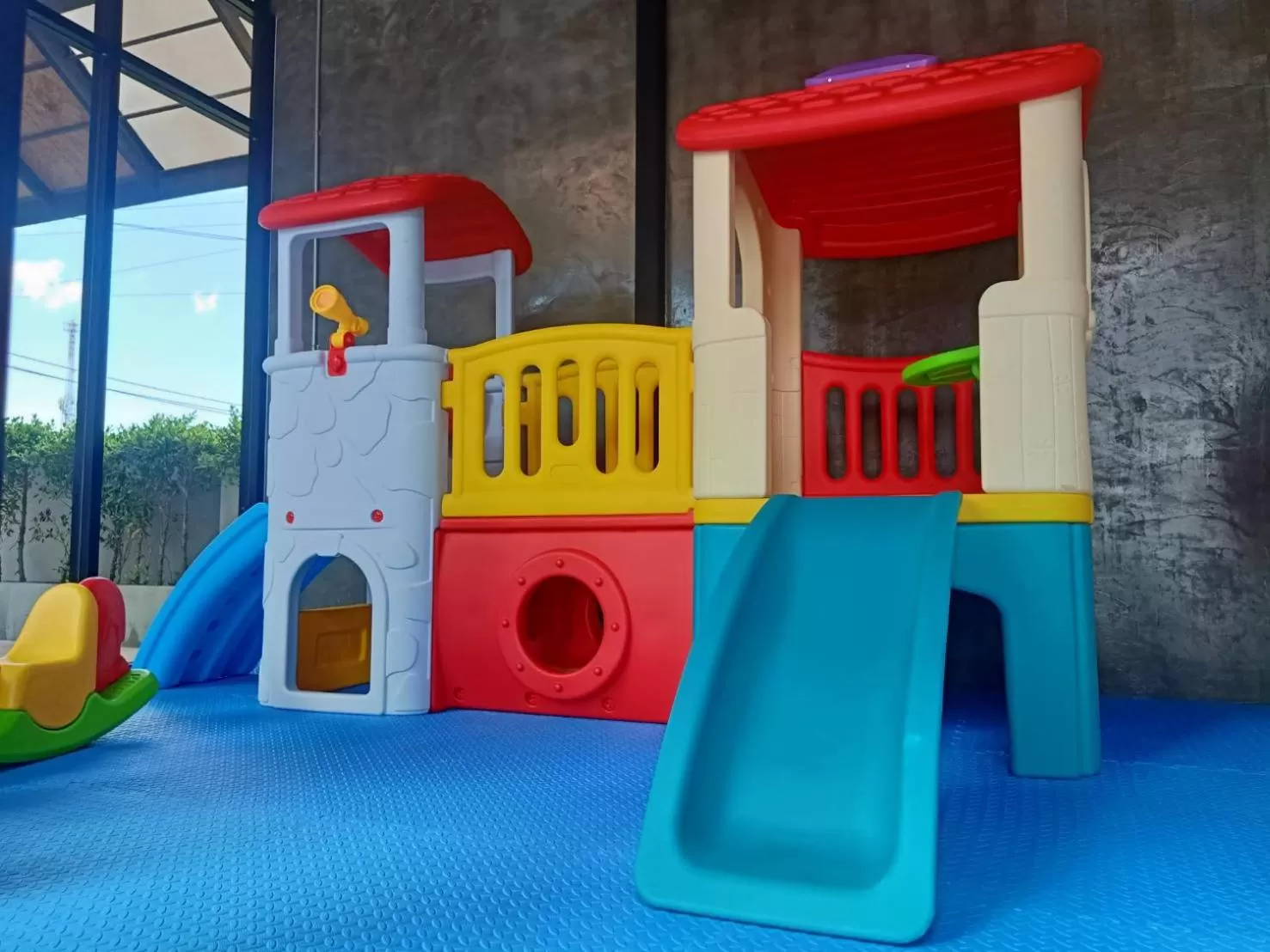 Children play ground in Ps Sriphu Hotel