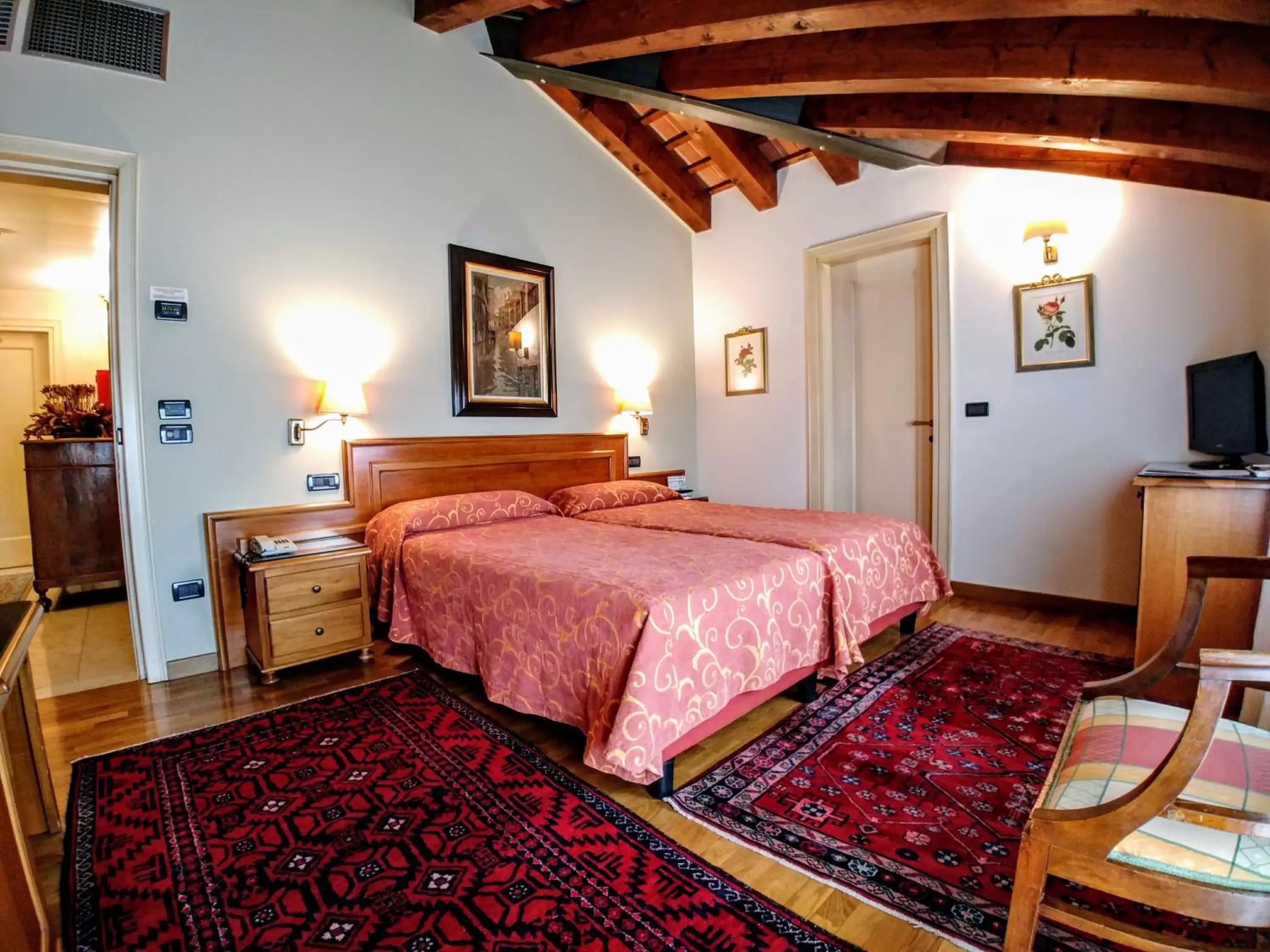 Bedroom, Bed in Hotel Locanda Al Sole