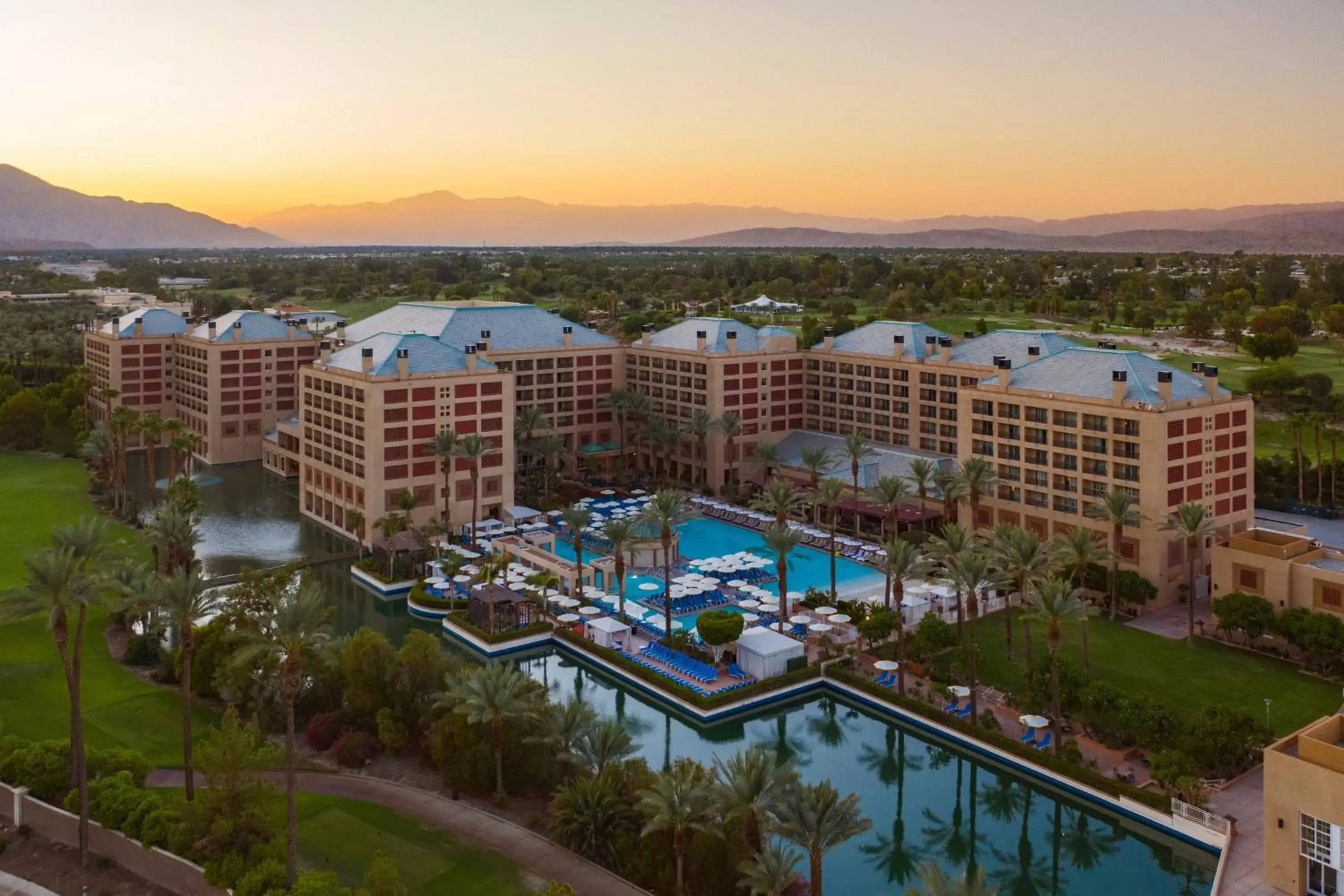 Swimming pool, Pool View in Renaissance Esmeralda Resort & Spa, Indian Wells