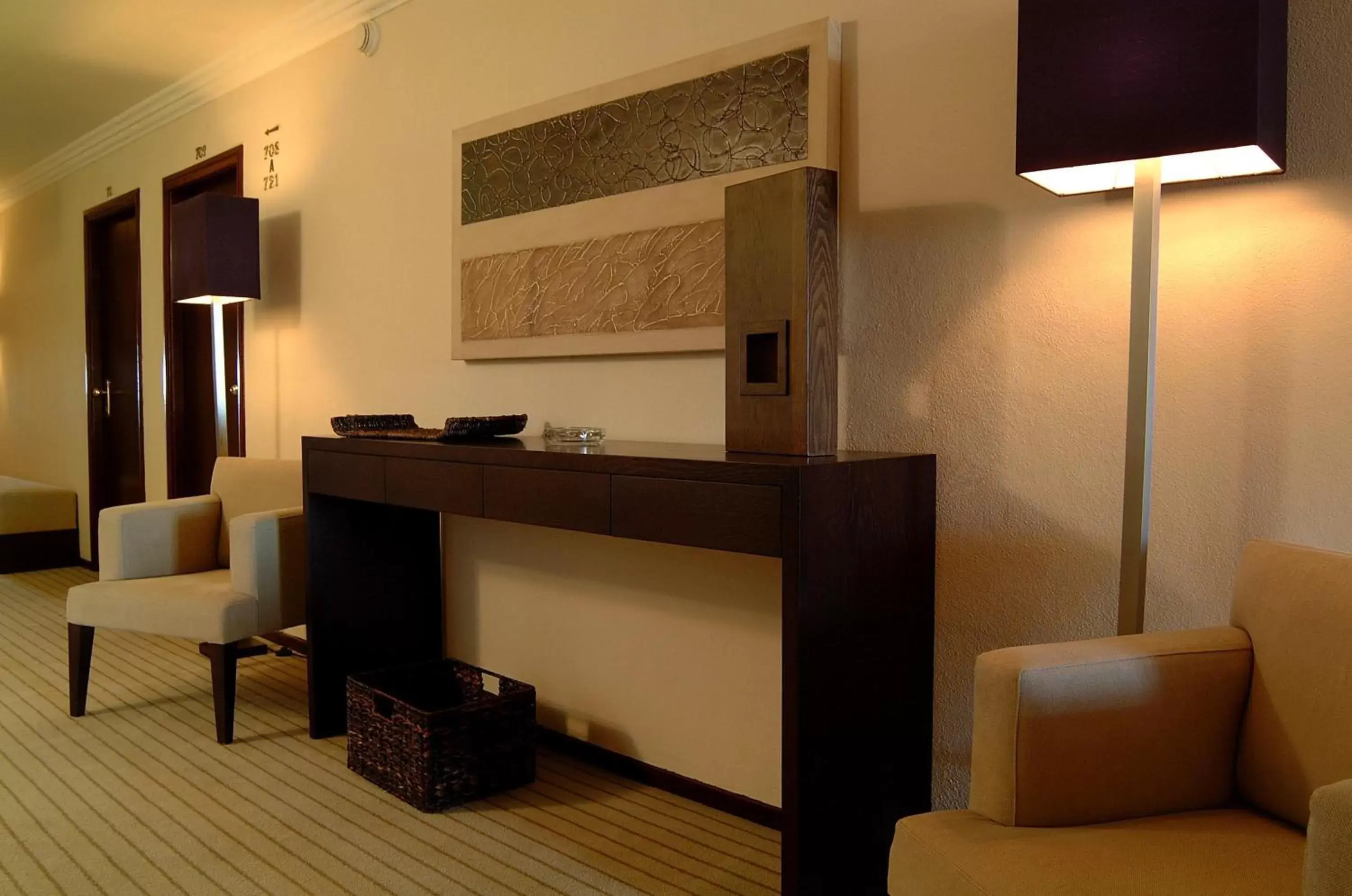 Area and facilities, TV/Entertainment Center in Carcavelos Beach Hotel