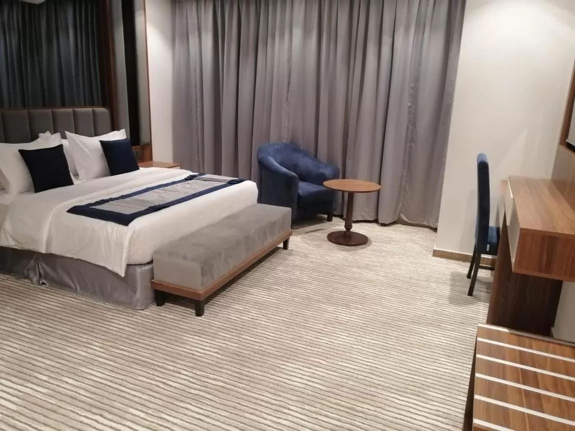 Bedroom, Bed in Tulip View Hotel