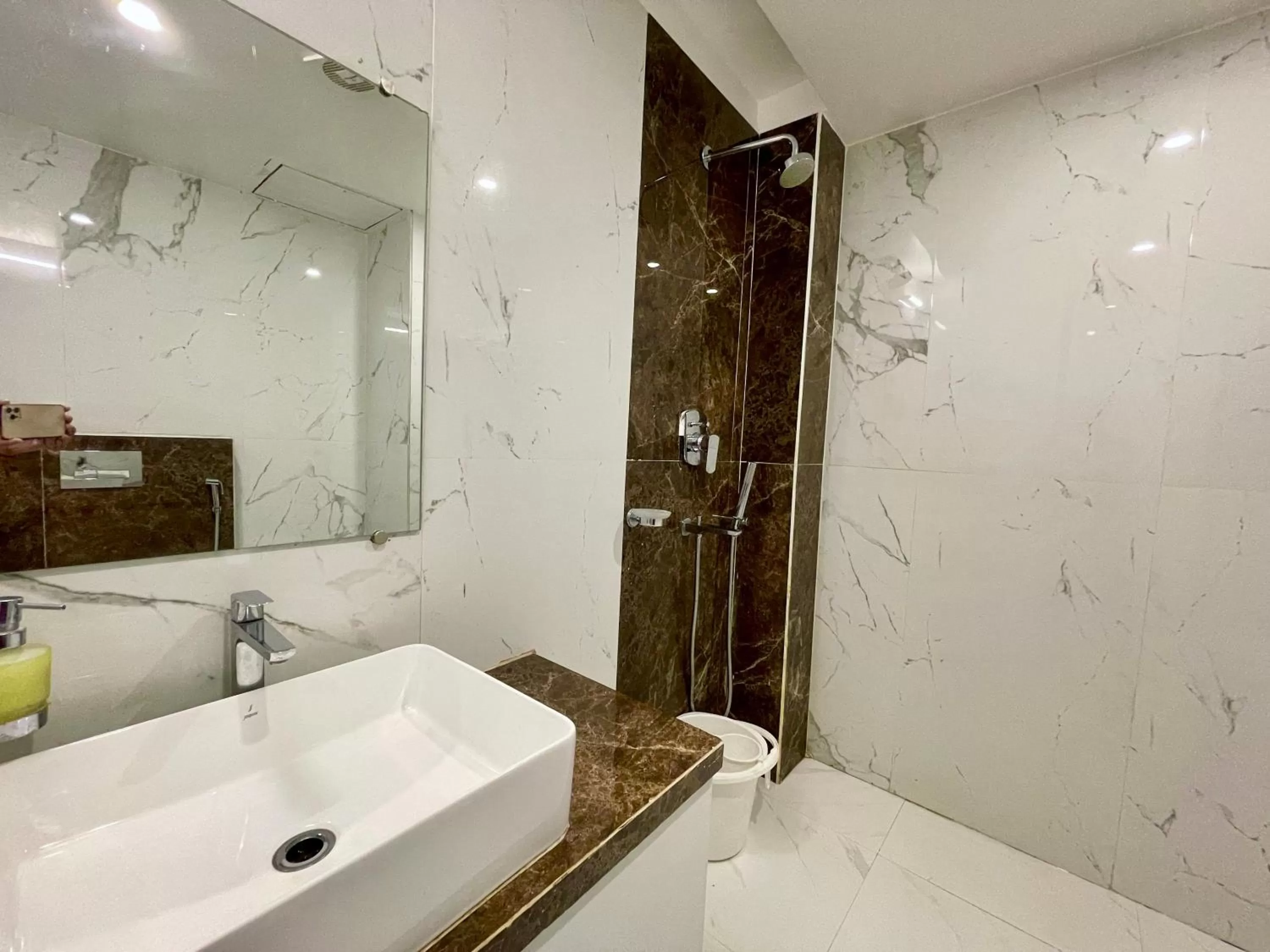 Bathroom in Hotel TBS sea view ! Puri