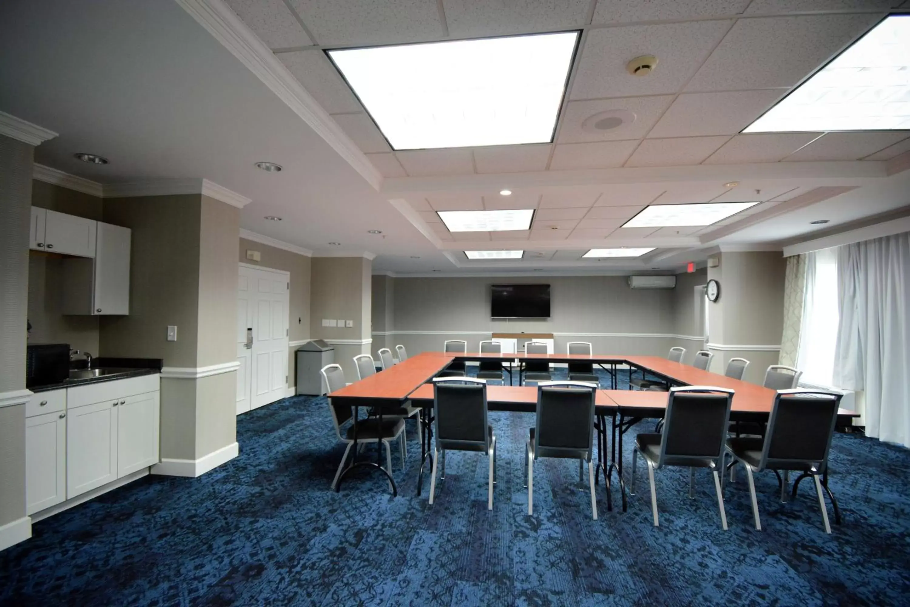 Meeting/conference room in Hampton Inn Salem East - Electric Road