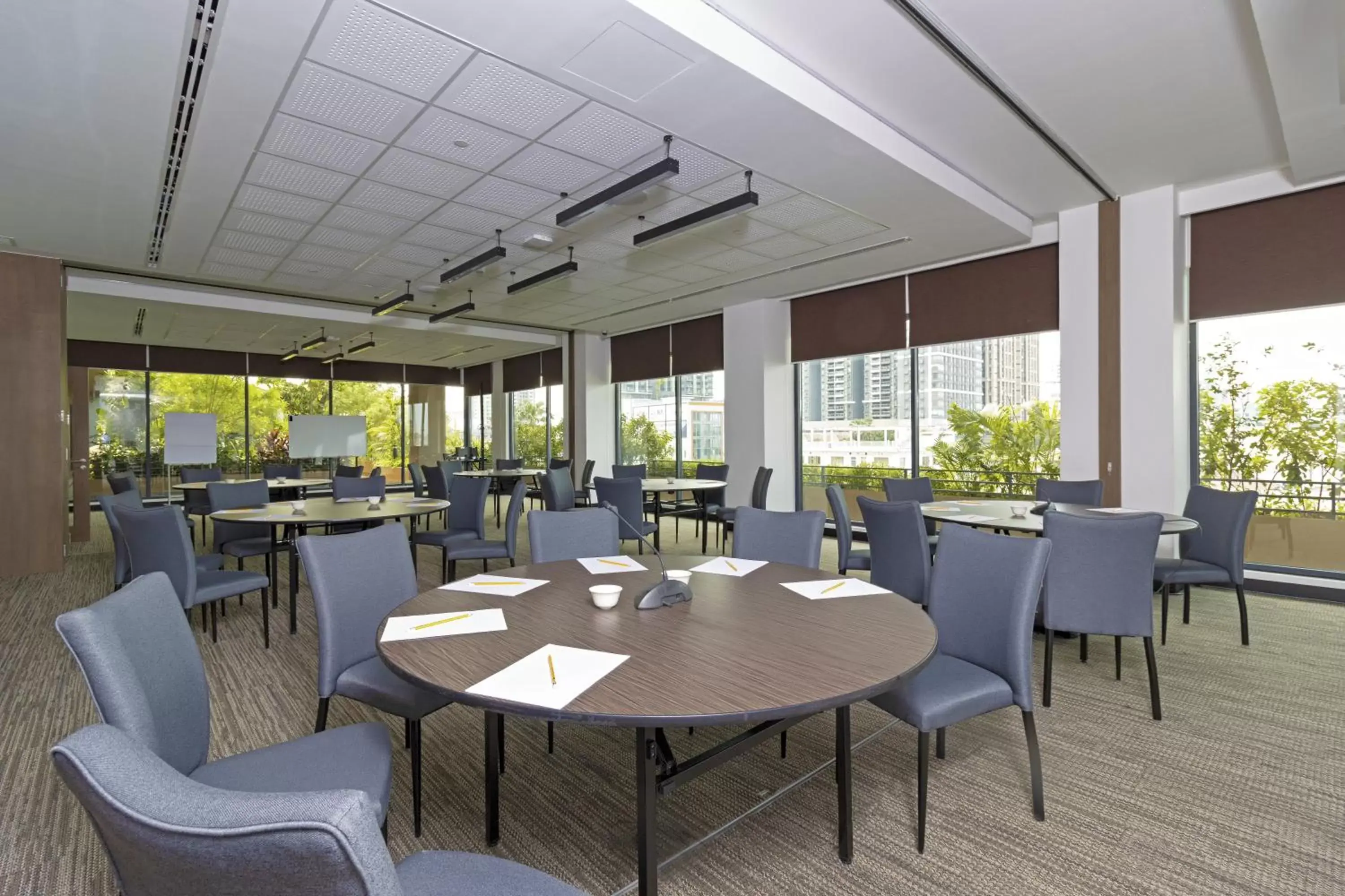 Property building in SUN & MOON, Riverside Hotel Property building in SUN & MOON, Riverside Hotel