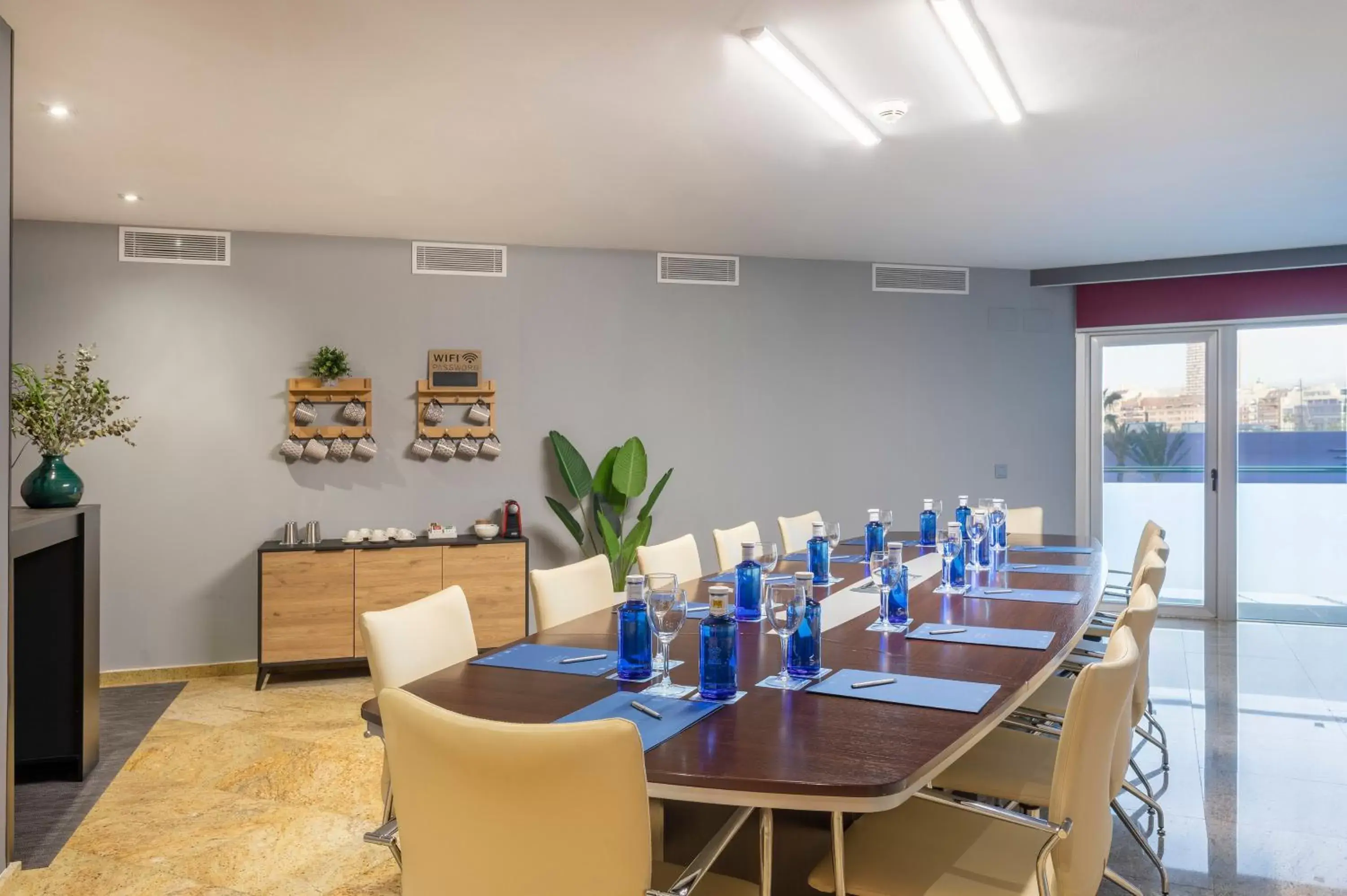 Meeting/conference room in Hotel Spa Porta Maris by Melia