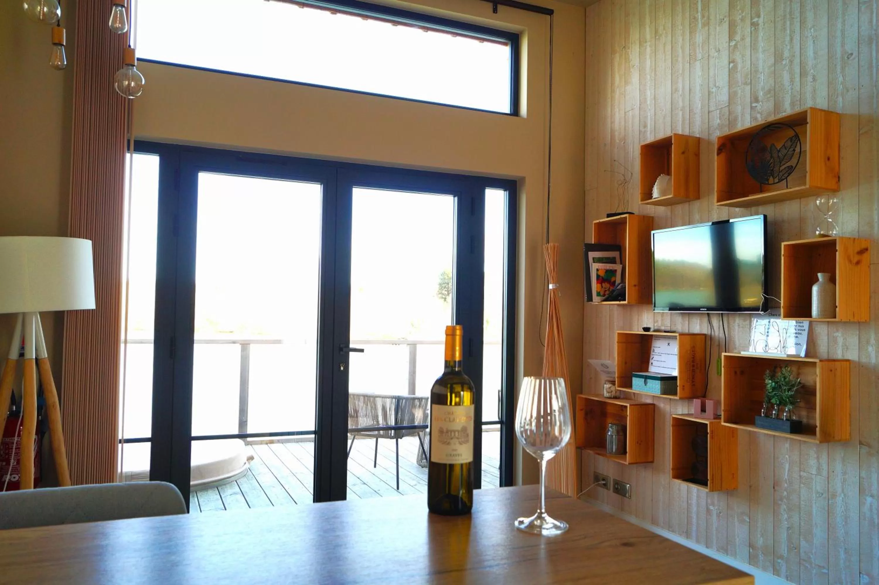 Dining area in Écolodges du Golf du Sauternais