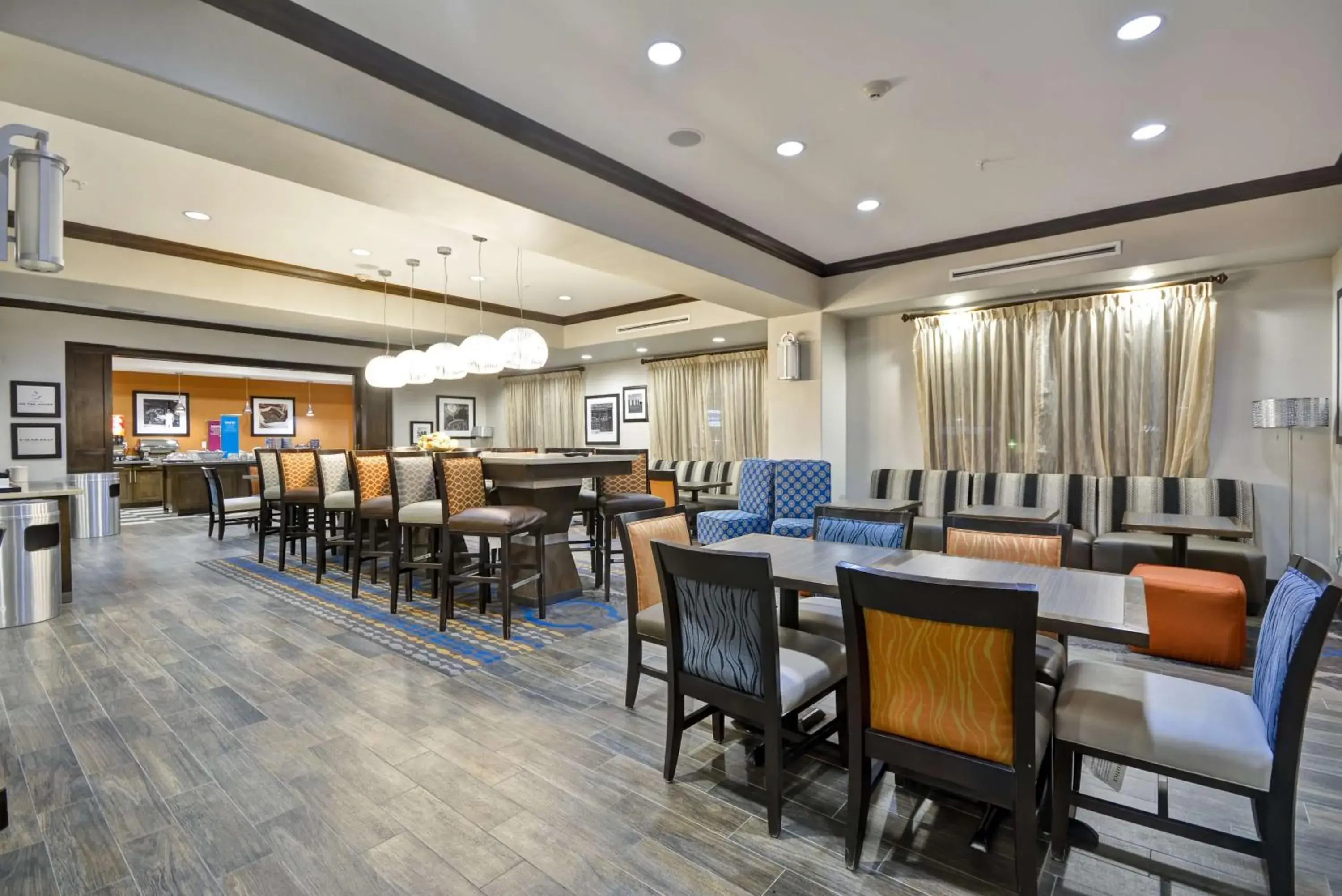 Lobby or reception, Restaurant/Places to Eat in Hampton Inn Kenedy