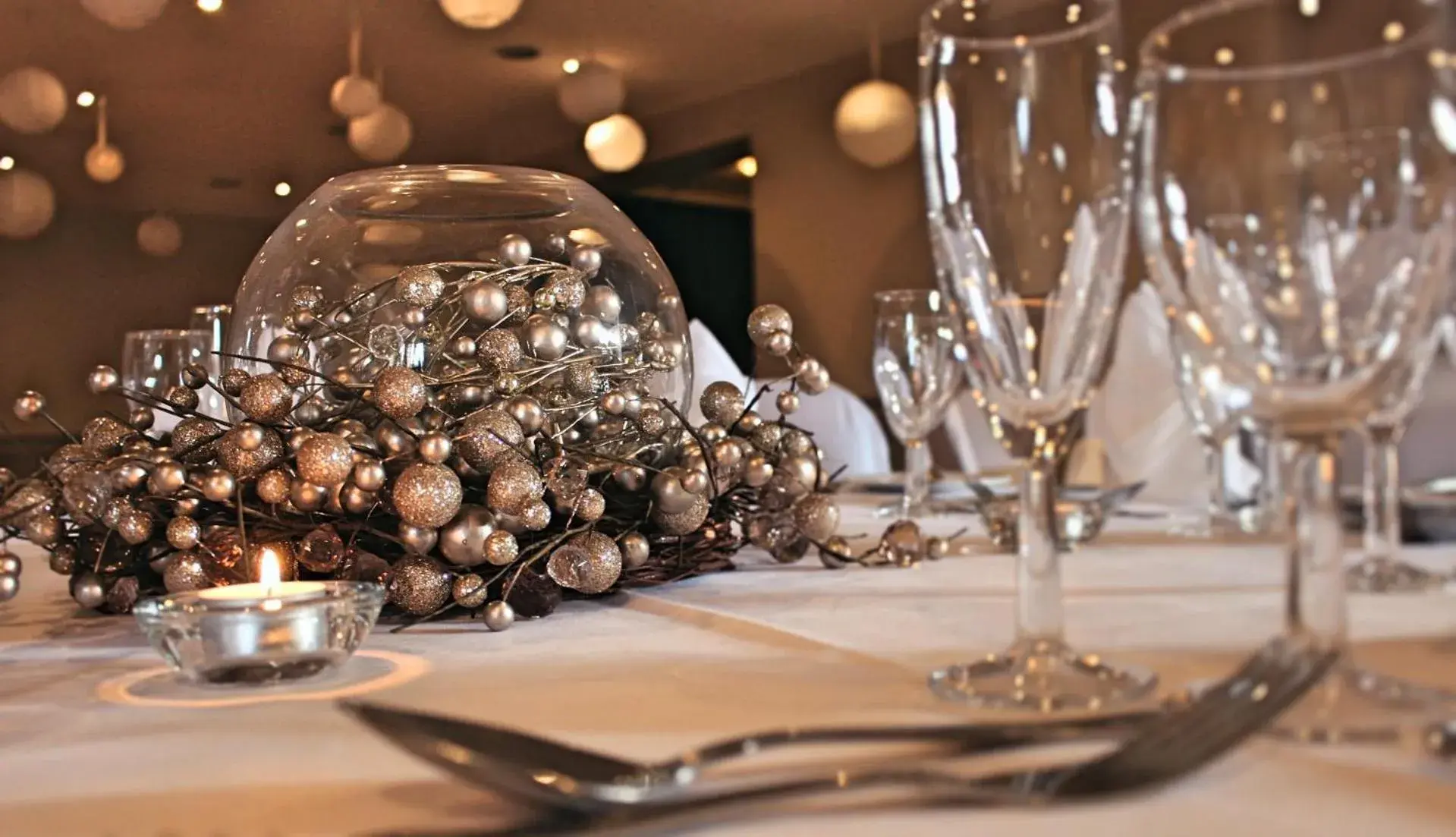 Banquet/Function facilities, Restaurant/Places to Eat in Birch Hotel