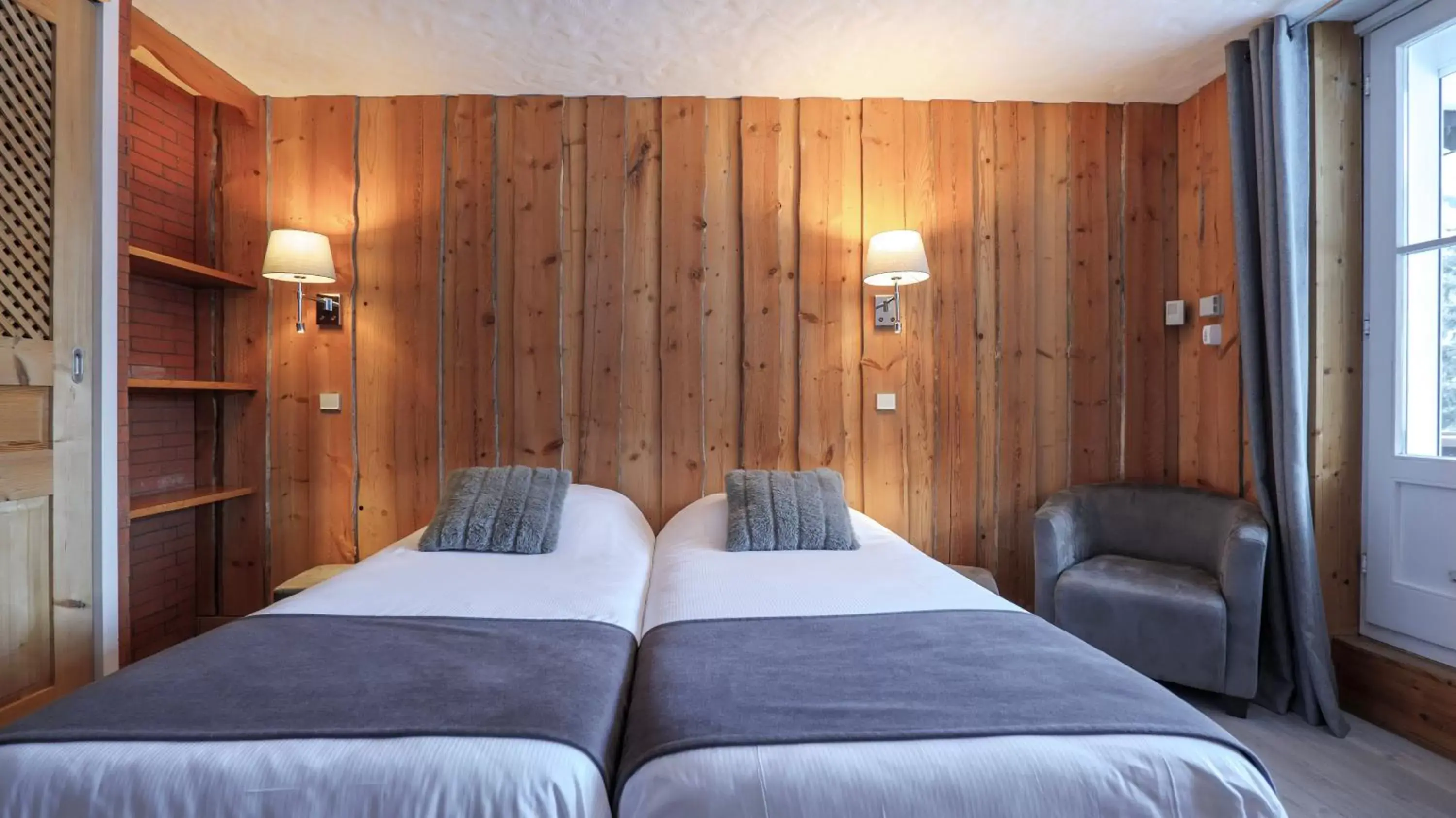Bed in Hôtel Le Labrador