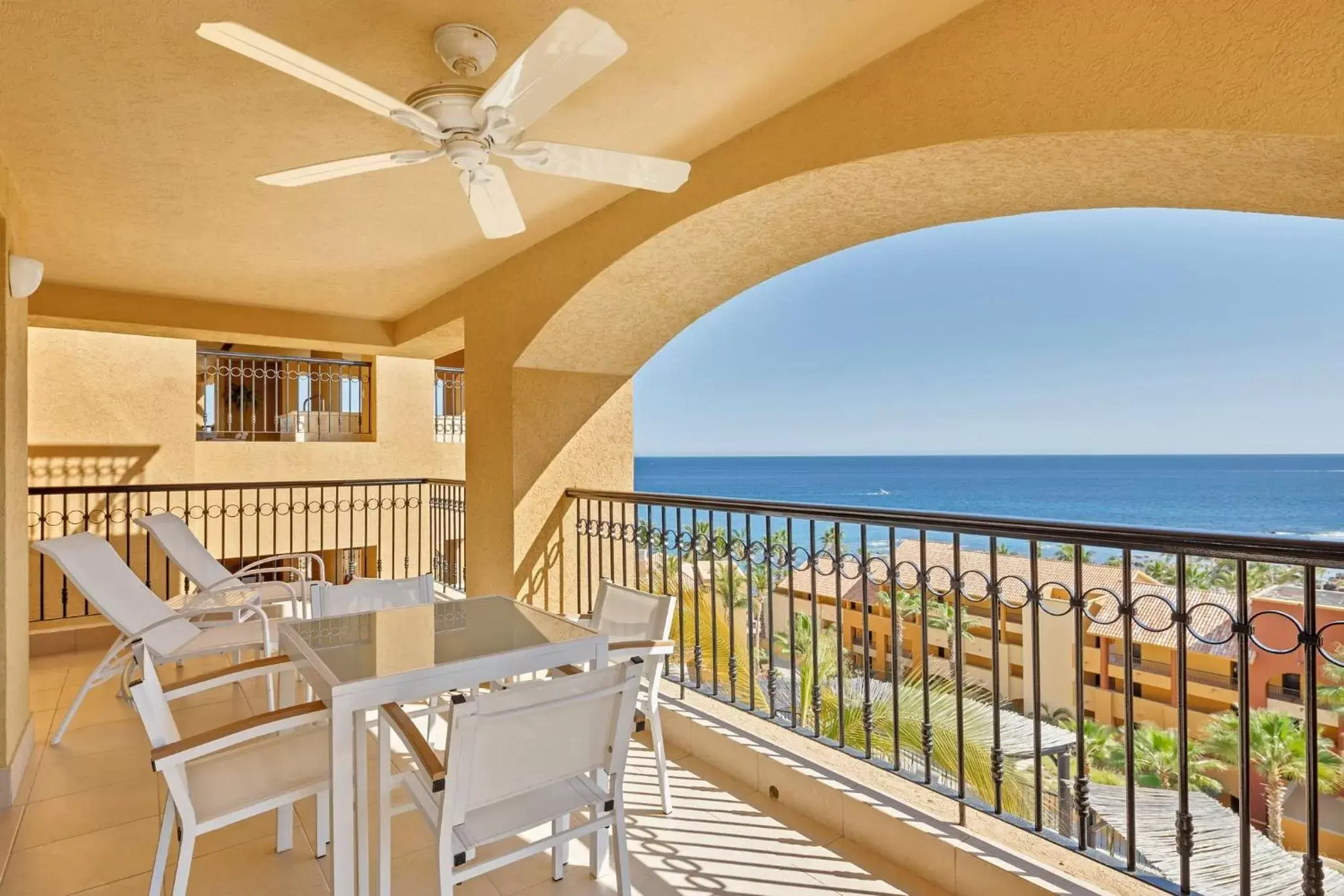 Photo of the whole room, Balcony/Terrace in Grand Fiesta Americana Los Cabos All Inclusive Golf & Spa