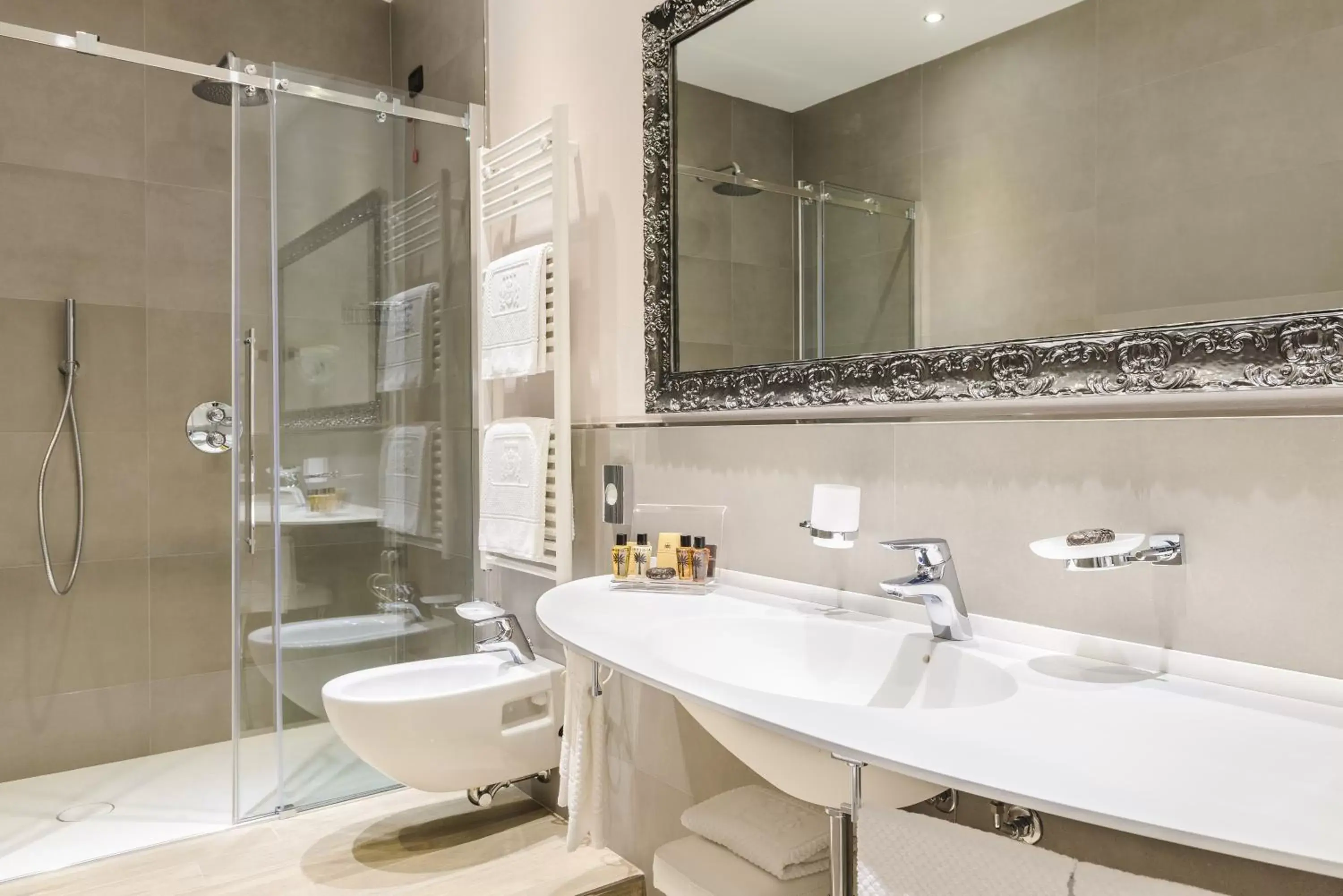 Bathroom in Windsor Hotel Milano