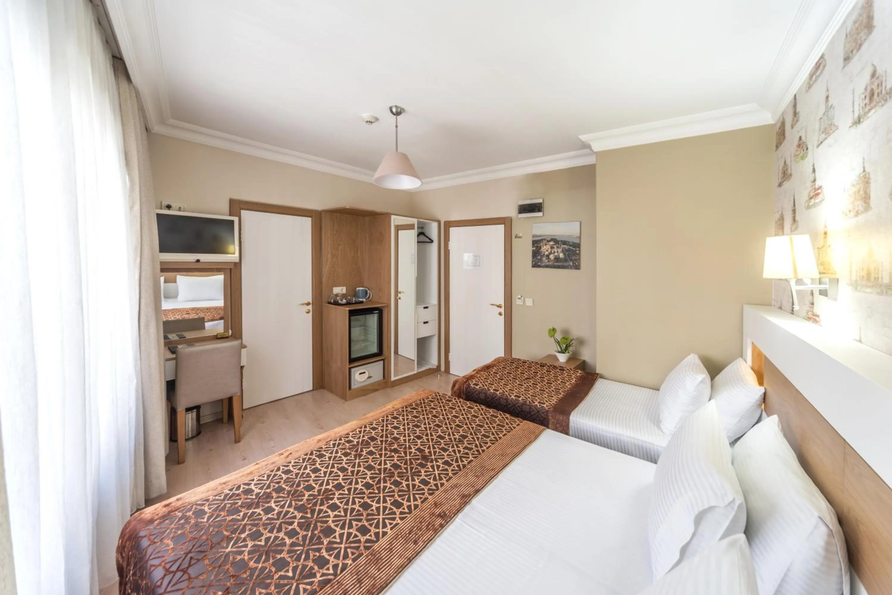 Bed in Tayahatun Hotel