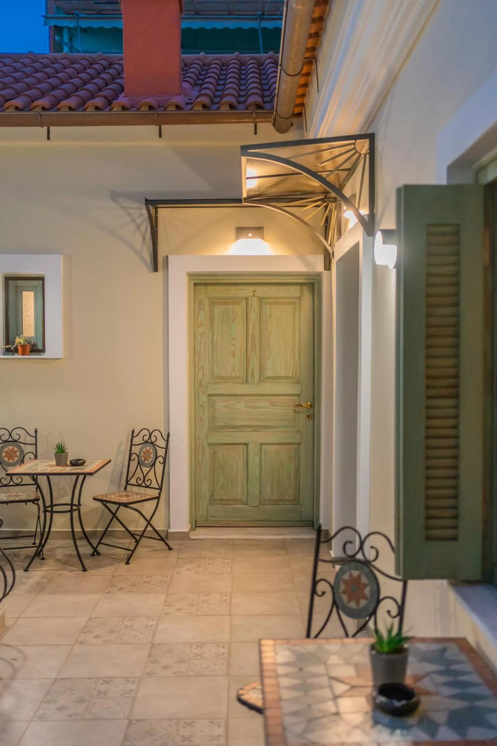 The Stone Manor , Noho boutique hotel Thissio