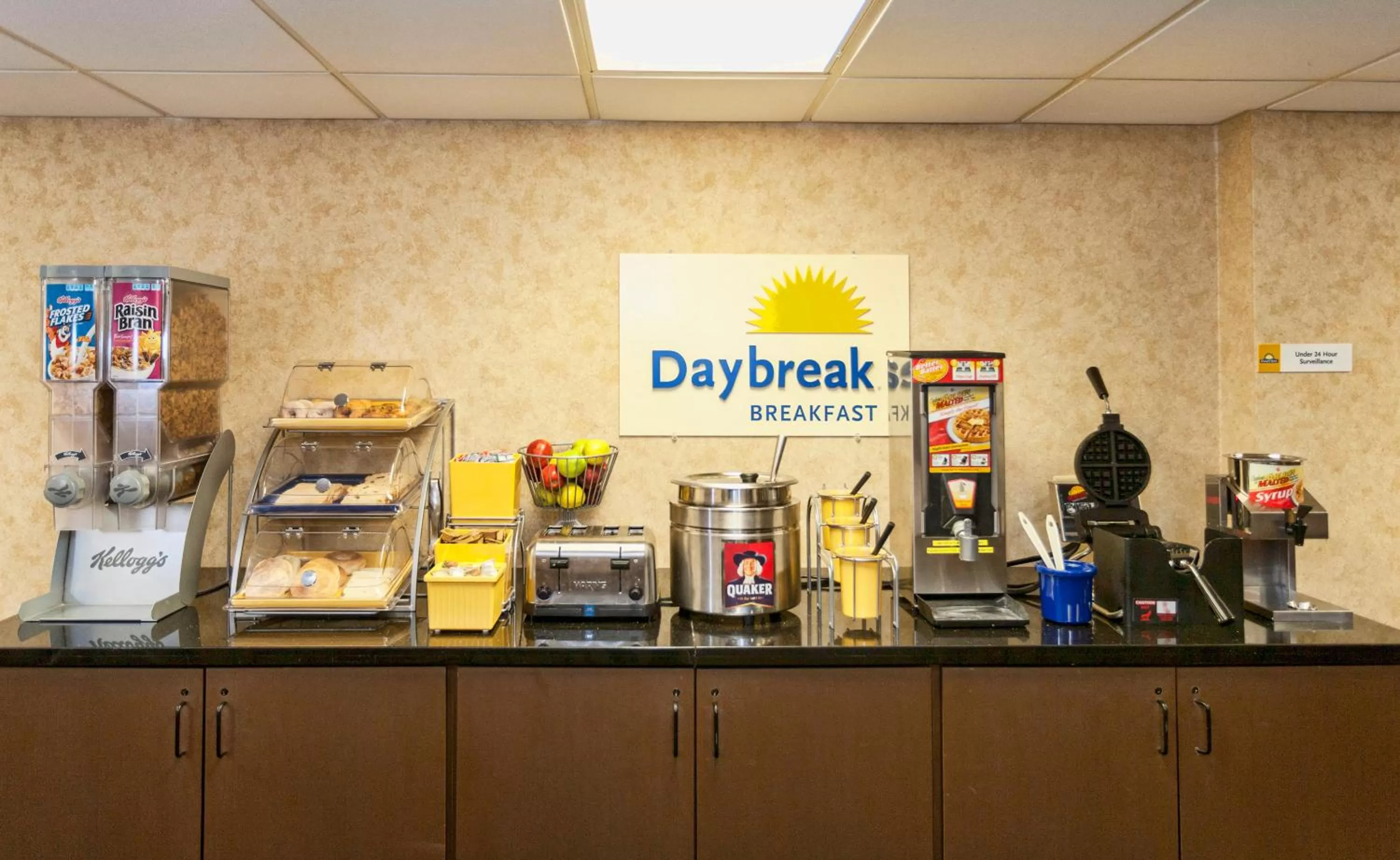 Continental breakfast in Days Inn by Wyndham Duluth Lakewalk