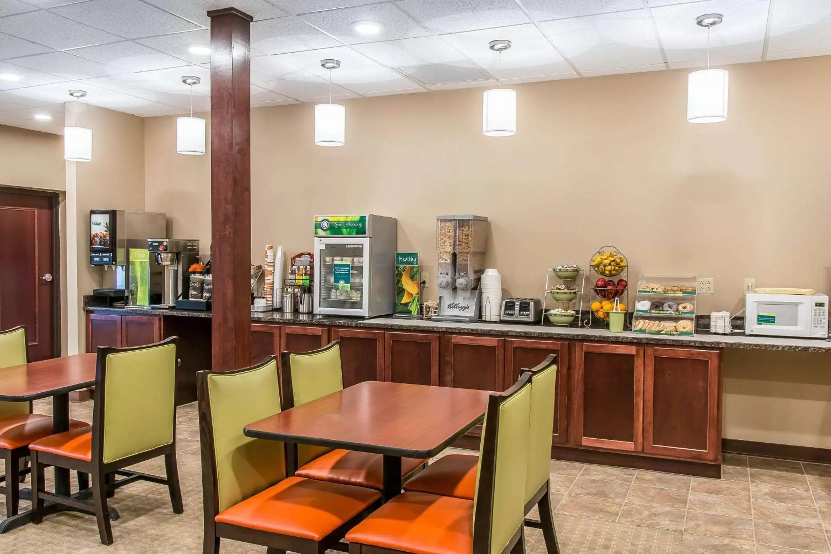 Restaurant/Places to Eat in Quality Inn & Suites Houghton