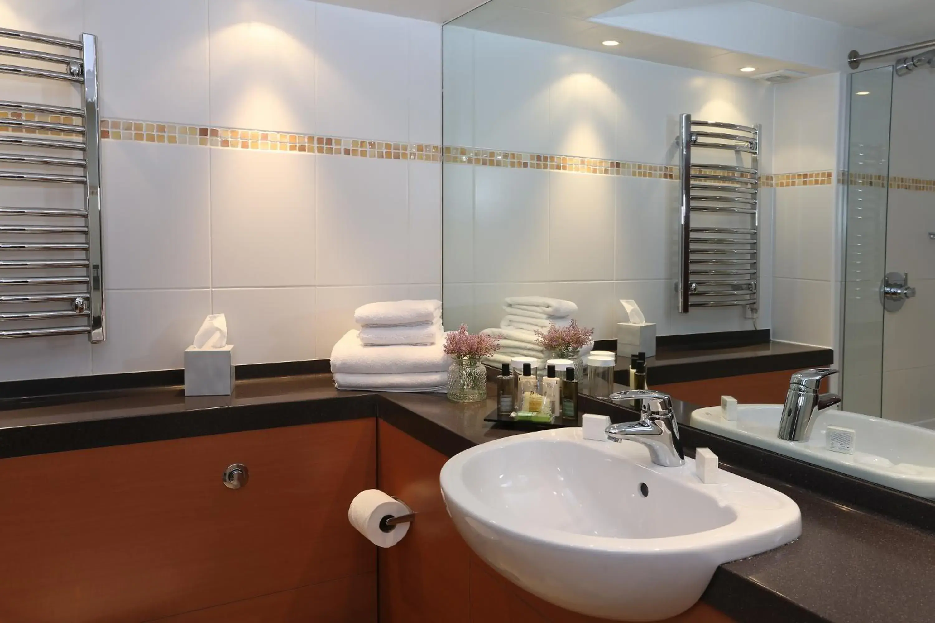 Bathroom in Best Western Plus Dunfermline Crossford Keavil House Hotel Bathroom in Best Western Plus Dunfermline Crossford Keavil House Hotel