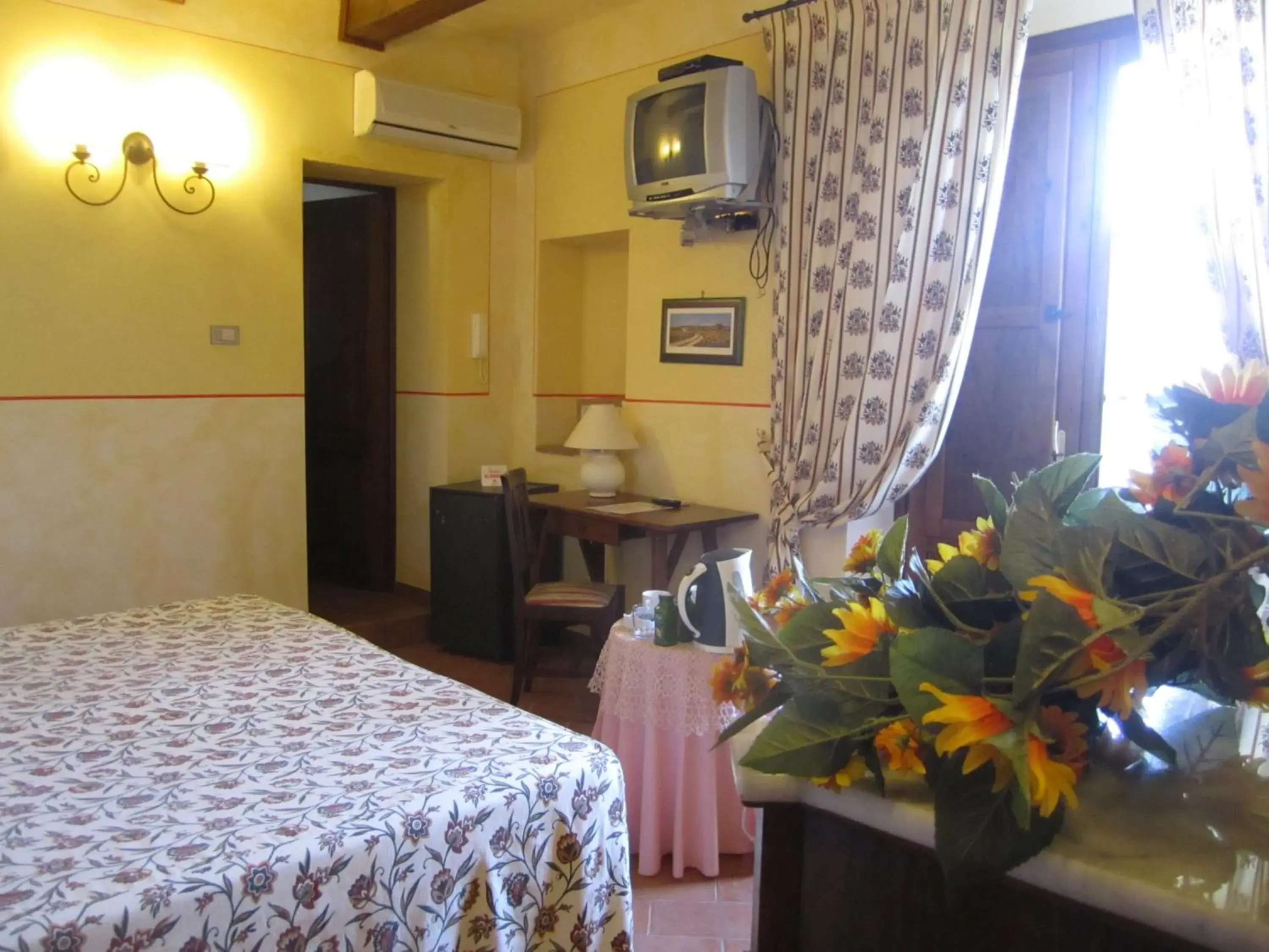 Superior Double Room - Annex in Le Volpaie