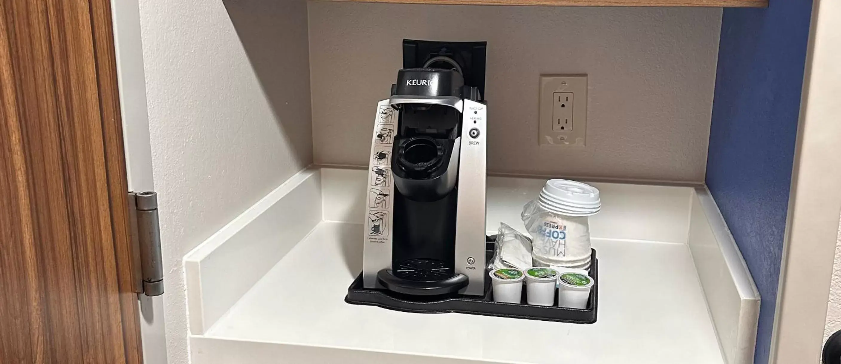Coffee/tea facilities in Holiday Inn Express Hotel and Suites Mesquite, an IHG Hotel
