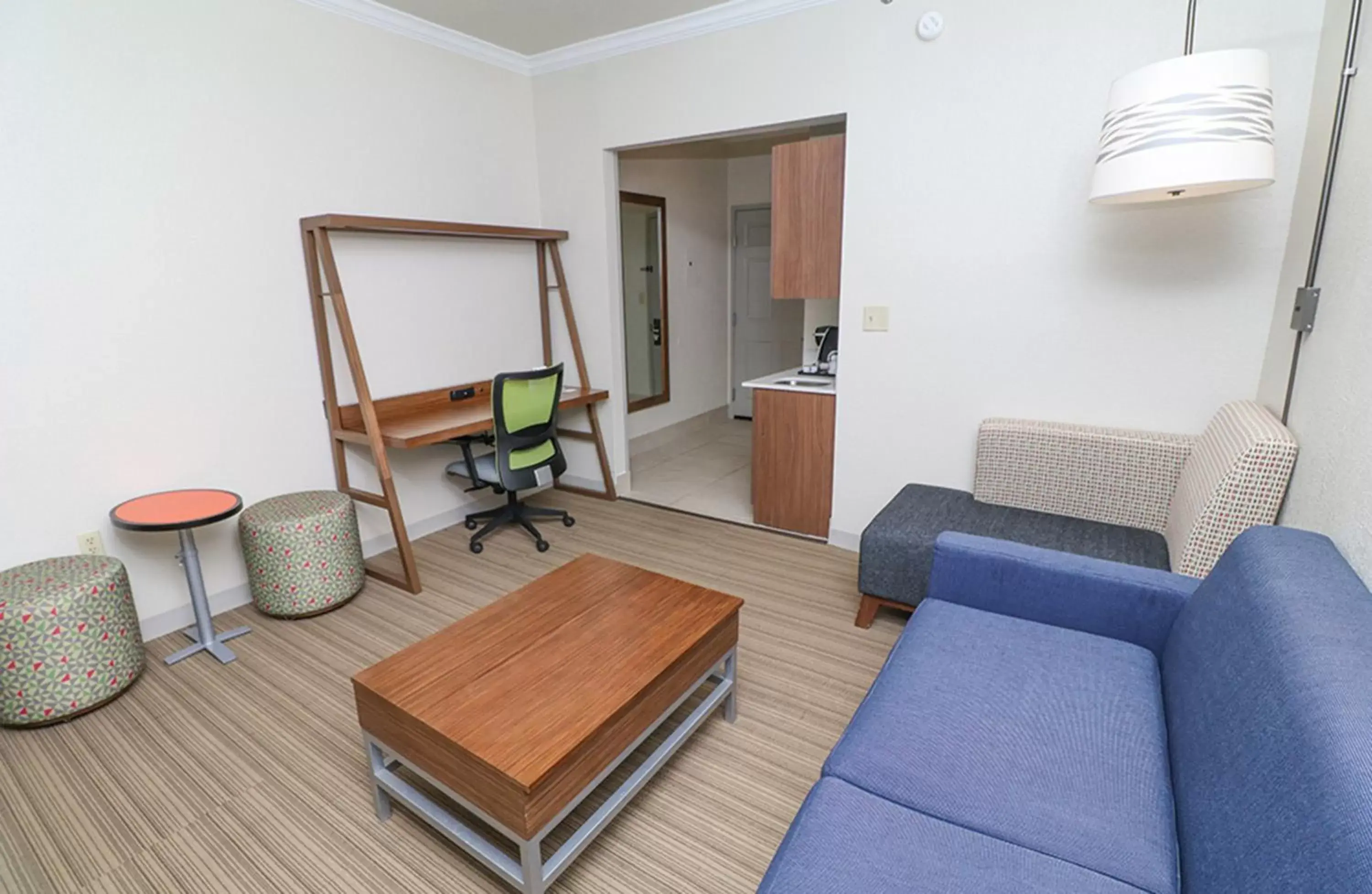 Photo of the whole room, Seating Area in Holiday Inn Express Hotel & Suites Greenville, an IHG Hotel