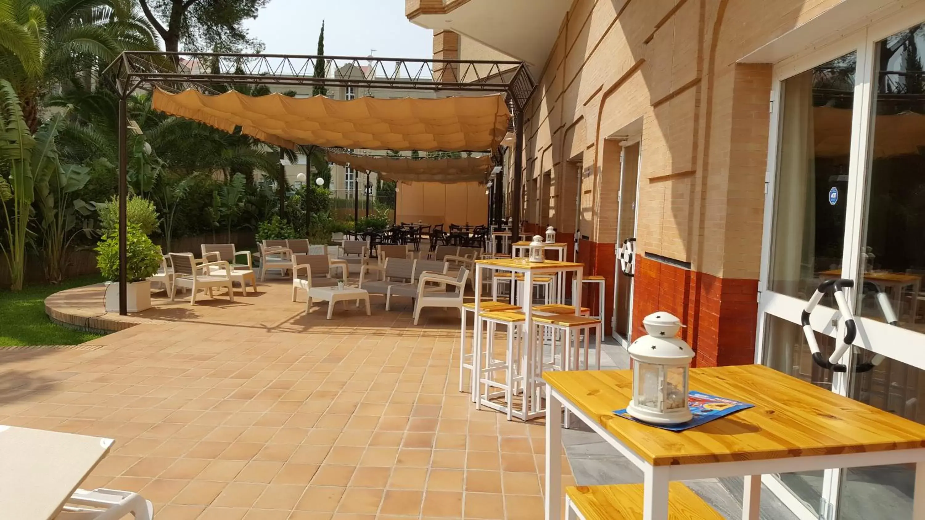 Restaurant/Places to Eat in Hotel TRH La Motilla