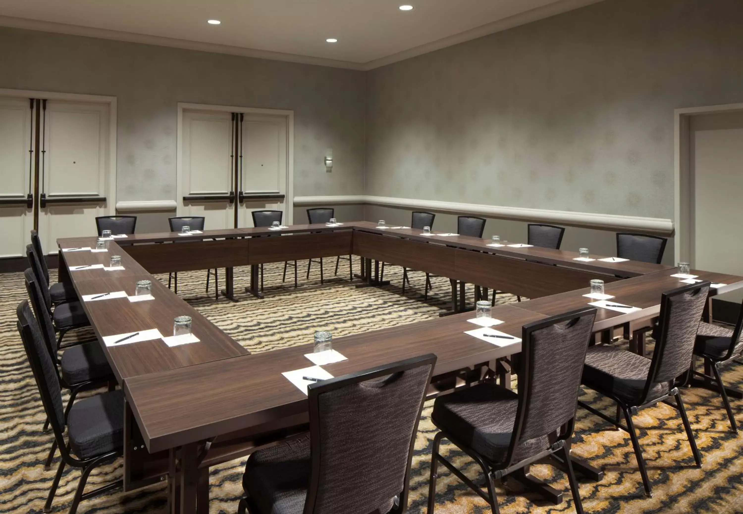 Meeting/conference room in Hilton Alexandria Old Town