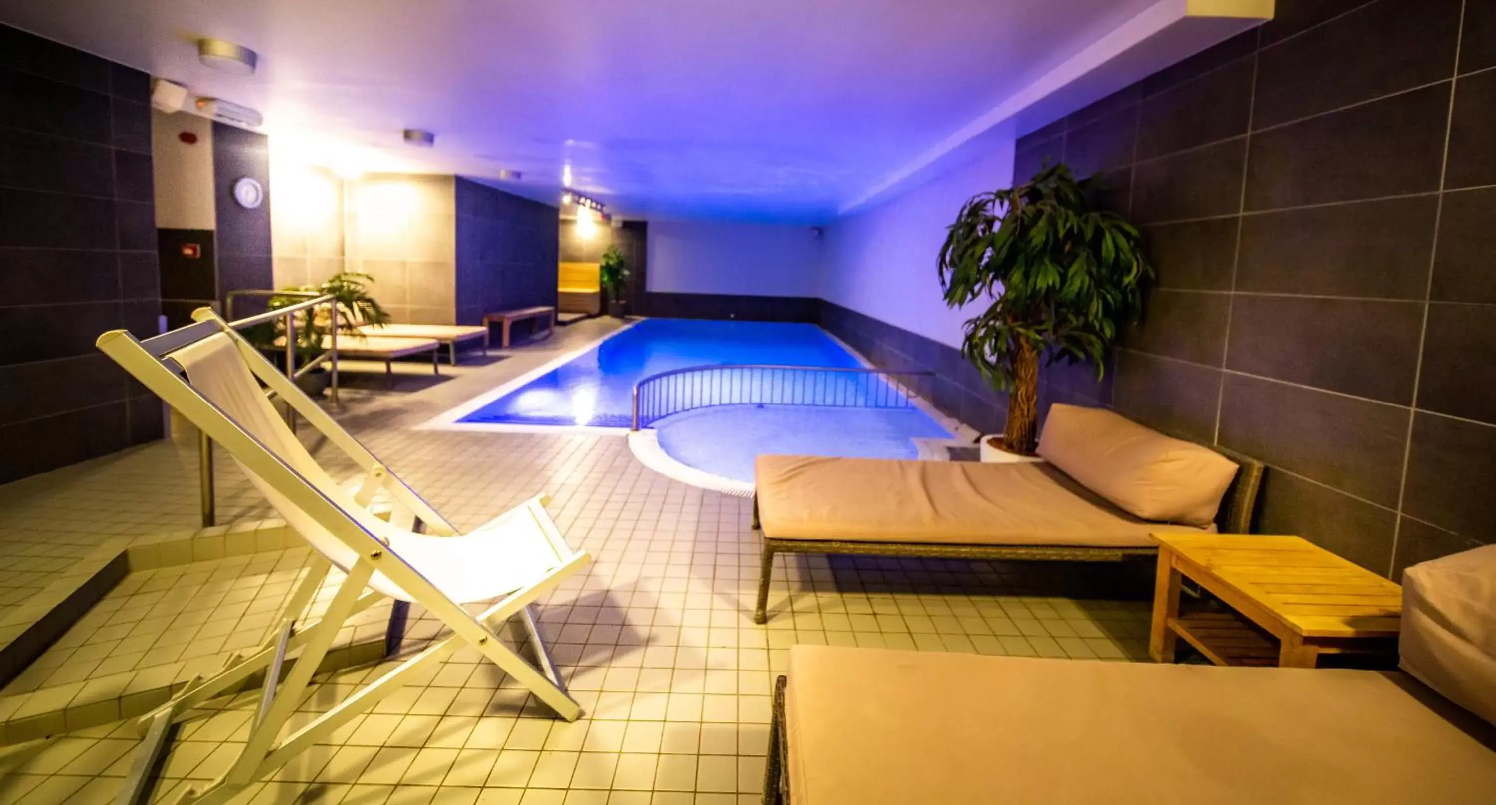 Swimming Pool in Hotel Saint Sauveur by WP Hotels