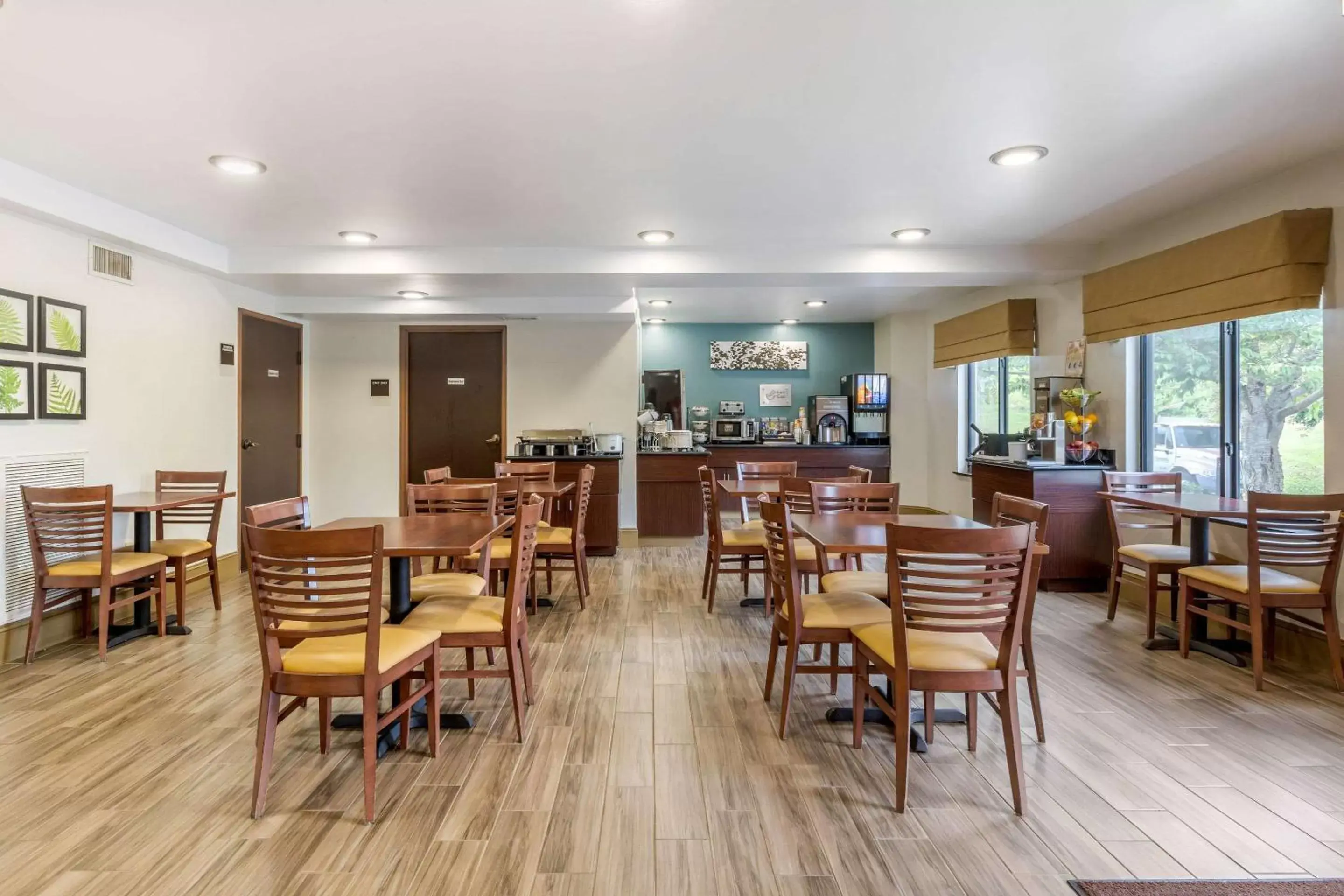 Breakfast, Restaurant/Places to Eat in Sleep Inn & Suites Johnson City